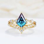SR17101 Alexandrite Ring - Yellow-Gold