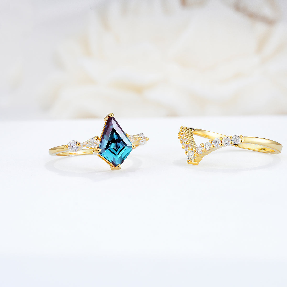 SR17101 Alexandrite Ring - Rose-Gold