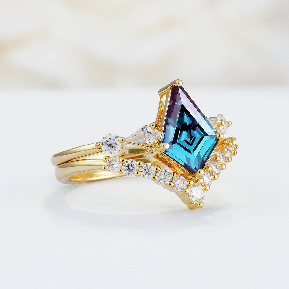 SR17101 Alexandrite Ring - White-Gold