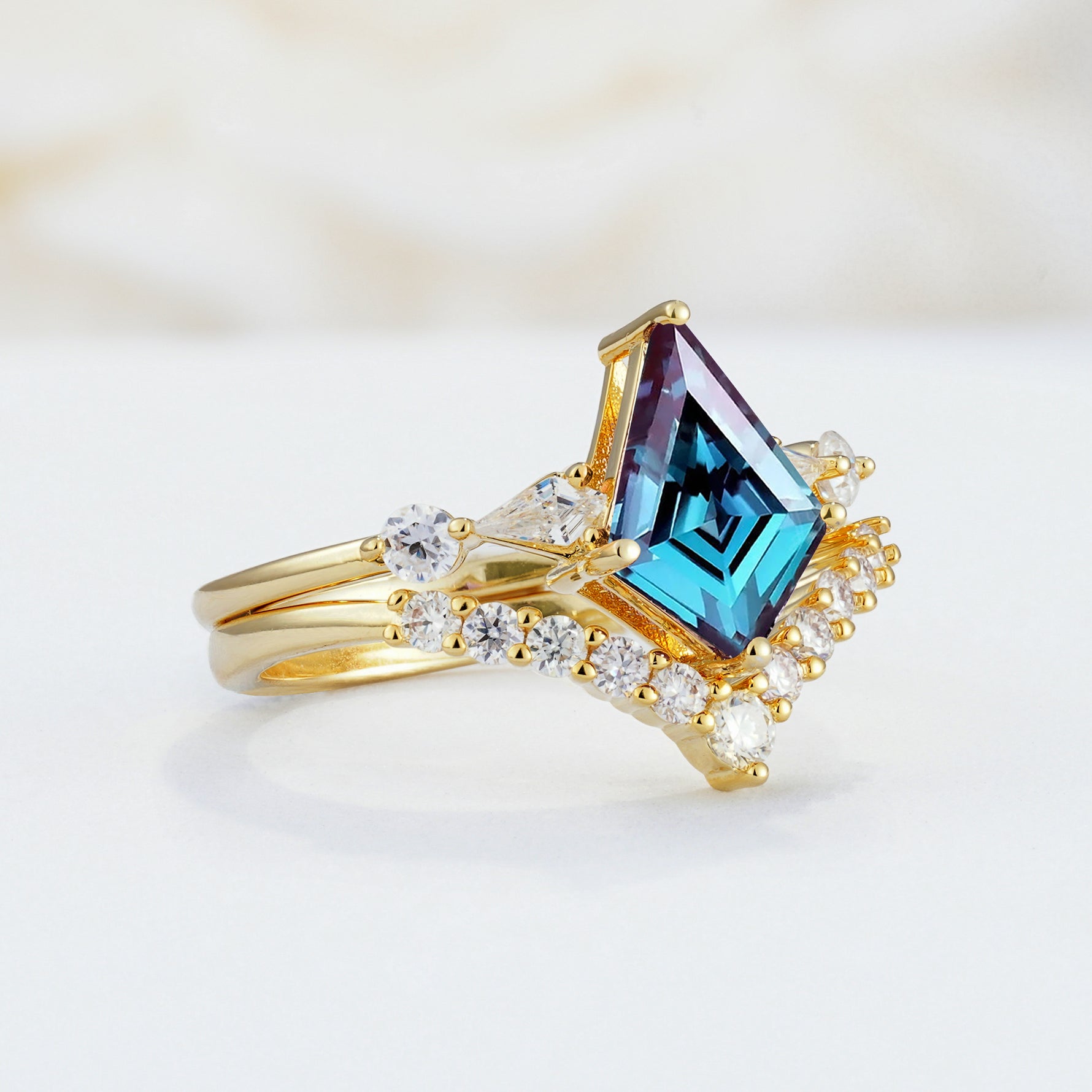 SR17101 Alexandrite Ring - White-Gold