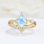 SR17101 Moonstone Ring - Yellow-Gold