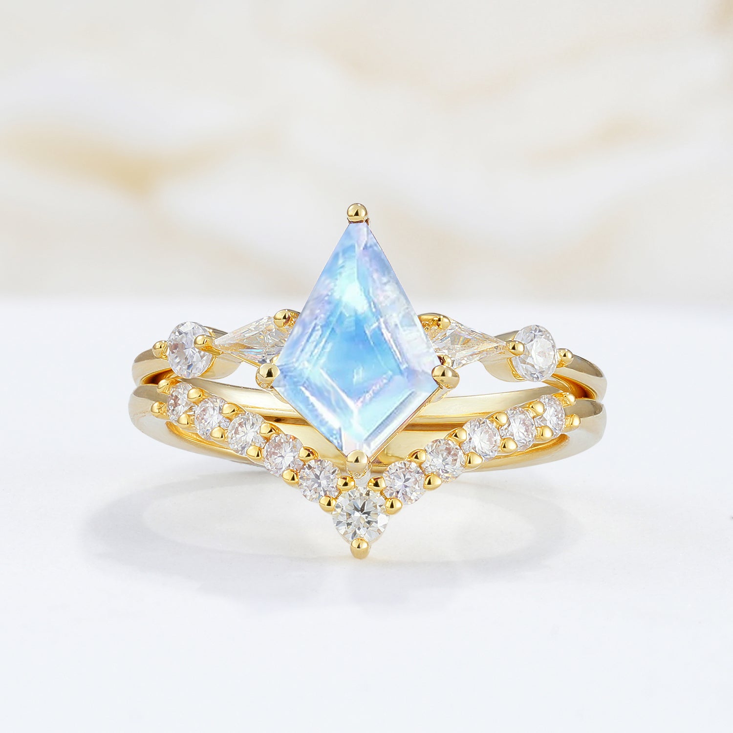 SR17101 Moonstone Ring - Yellow-Gold