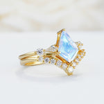 SR17101 Moonstone Ring - White-Gold