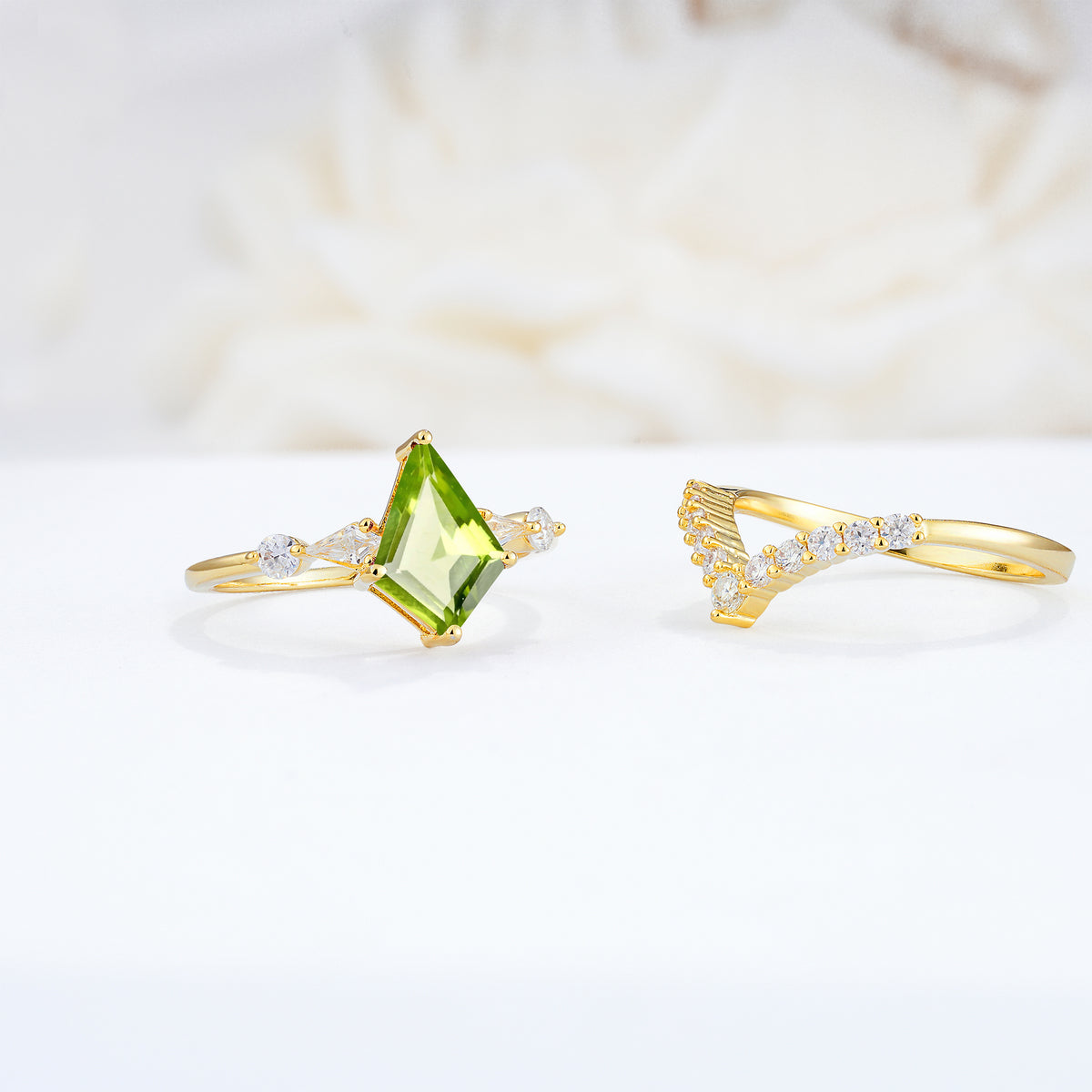 SR17101 Peridot Ring - Rose-Gold