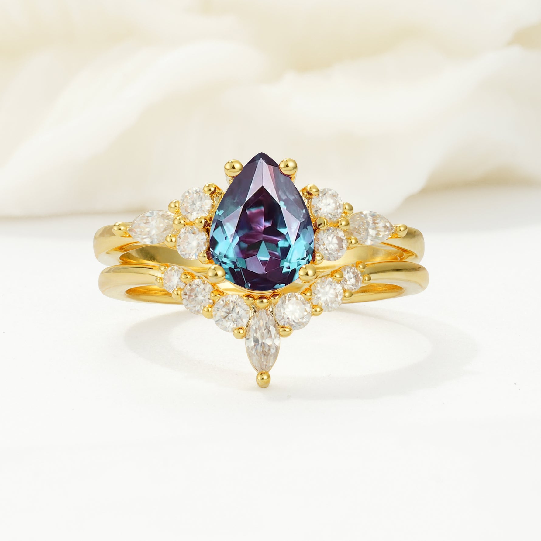 SR17103 Alexandrite Ring - Yellow-Gold