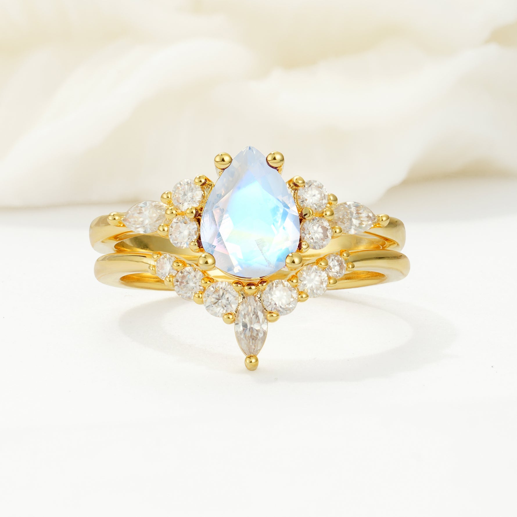 SR17103 Moonstone Ring - Yellow-Gold