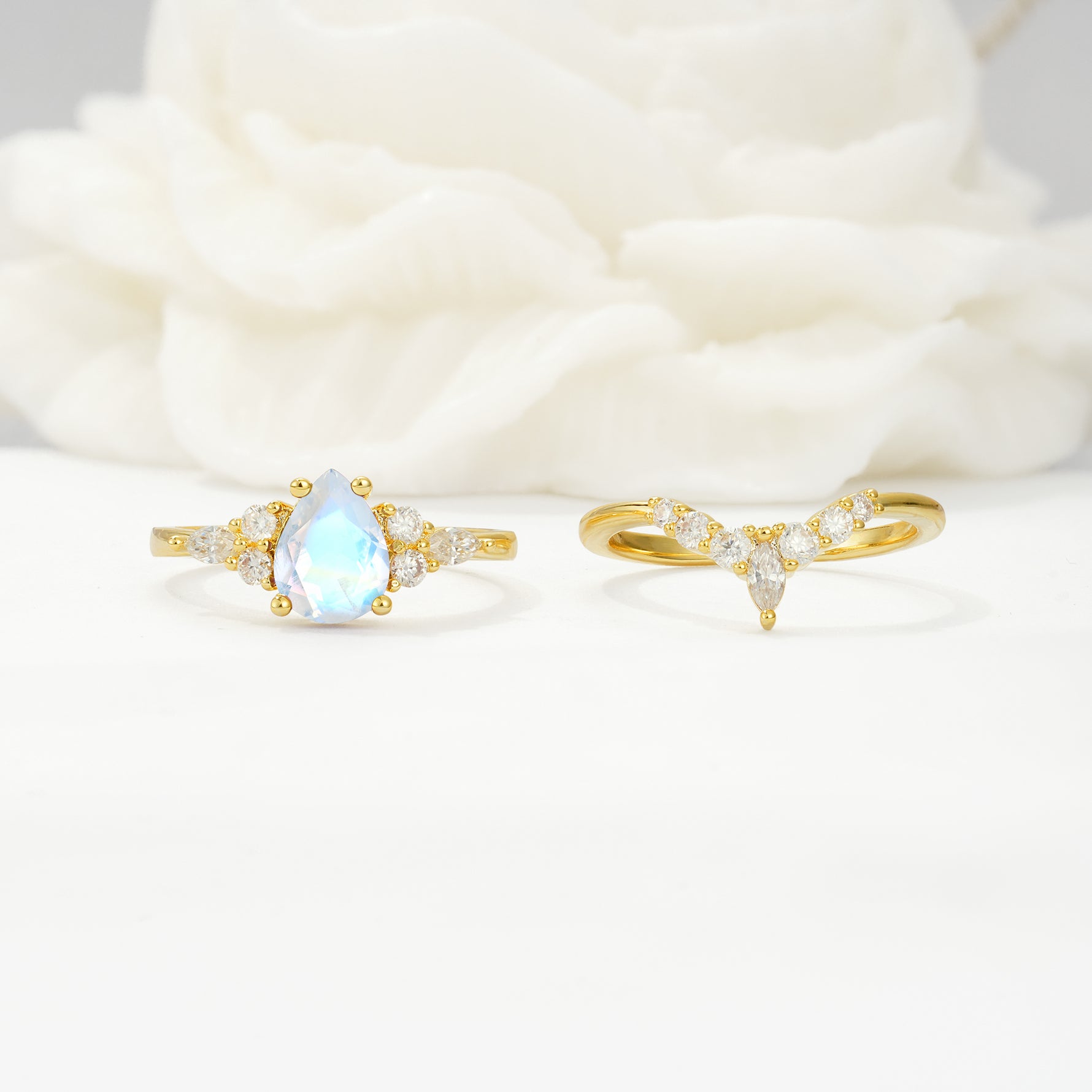 SR17103 Moonstone Ring - White-Gold