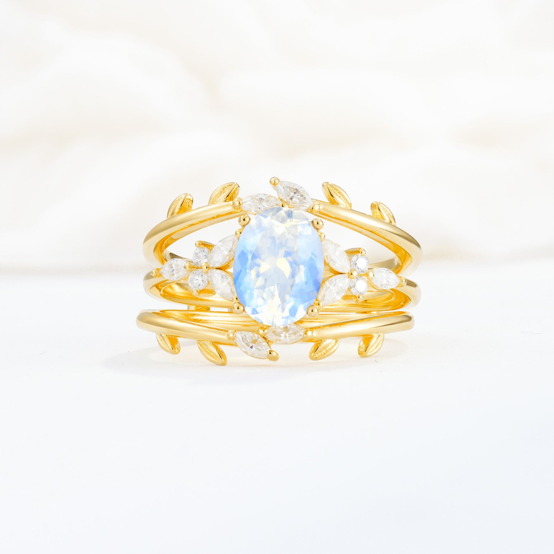 SR17104 Moonstone Ring - Yellow-Gold