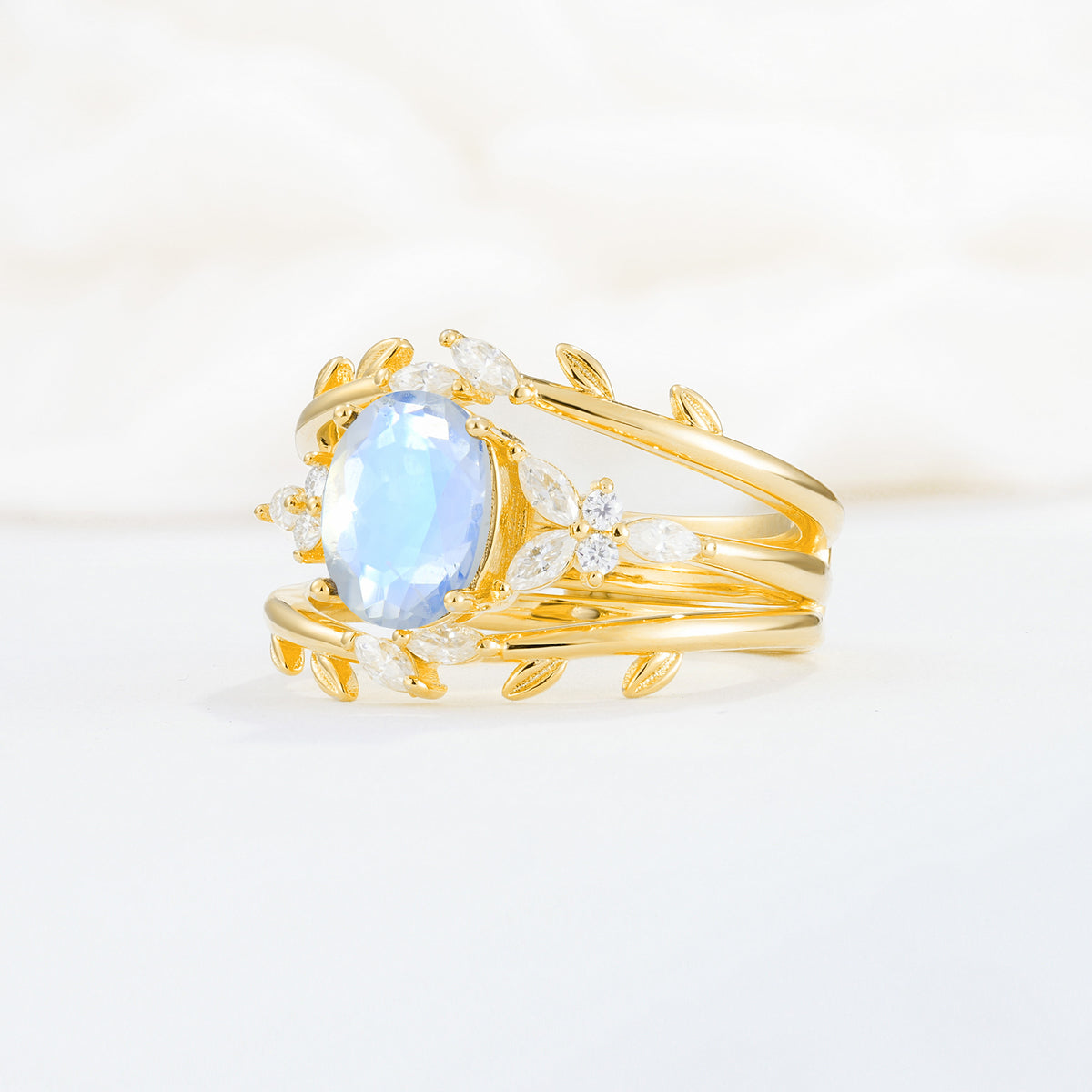 SR17104 Moonstone Ring - White-Gold