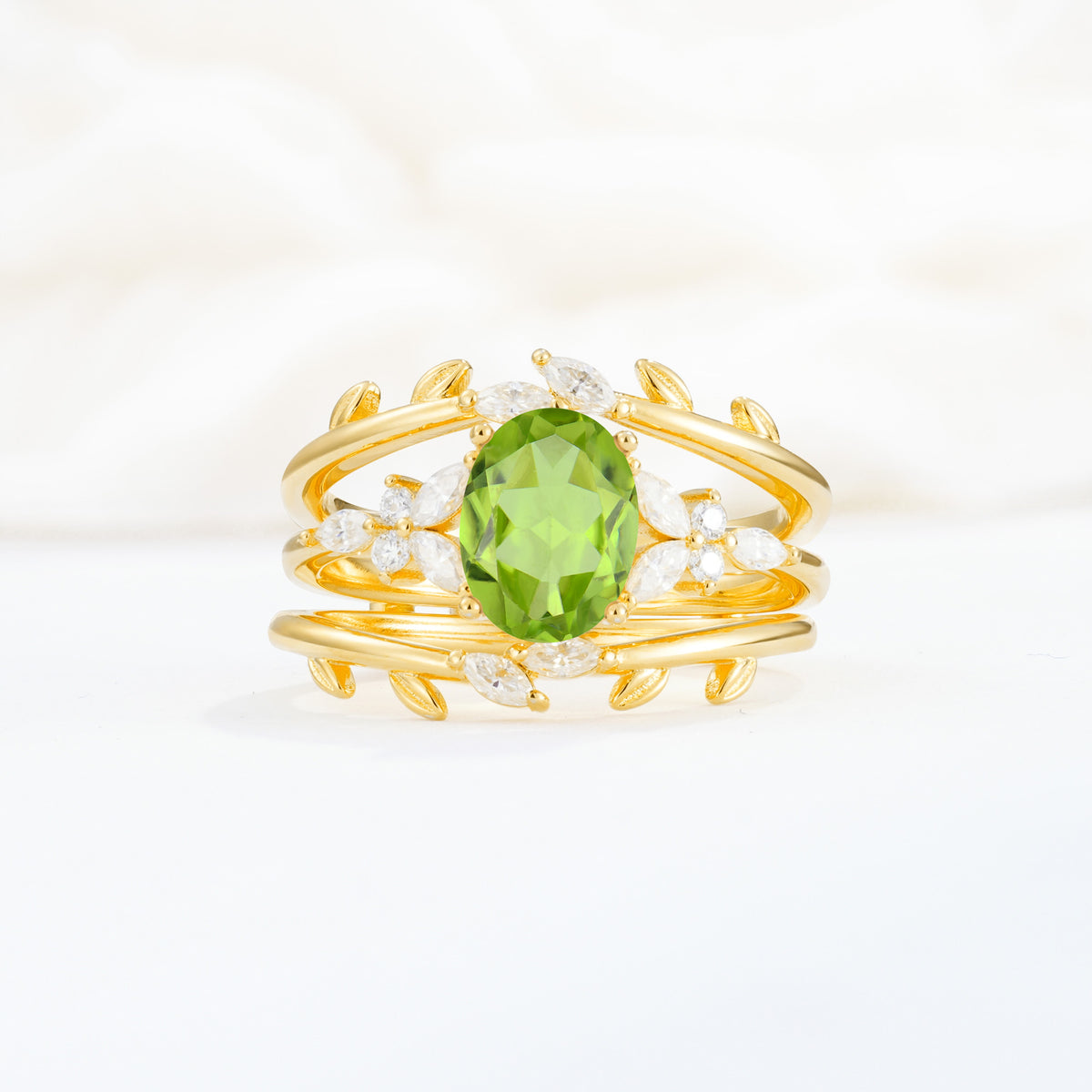 SR17104 Peridot Ring - Yellow-Gold
