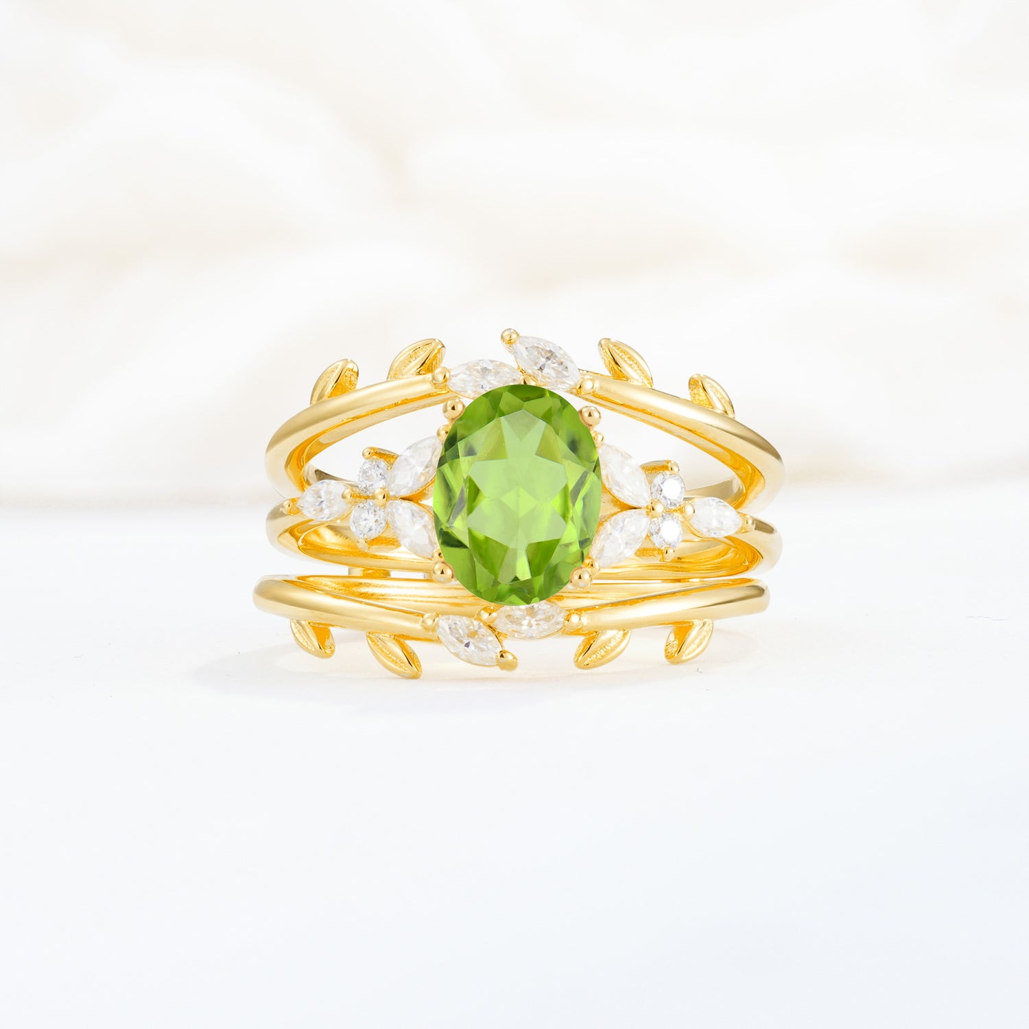 SR17104 Peridot Ring - Yellow-Gold