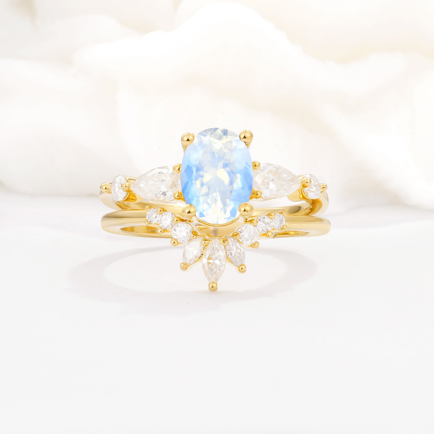 SR17105 Moonstone Ring - Yellow-Gold