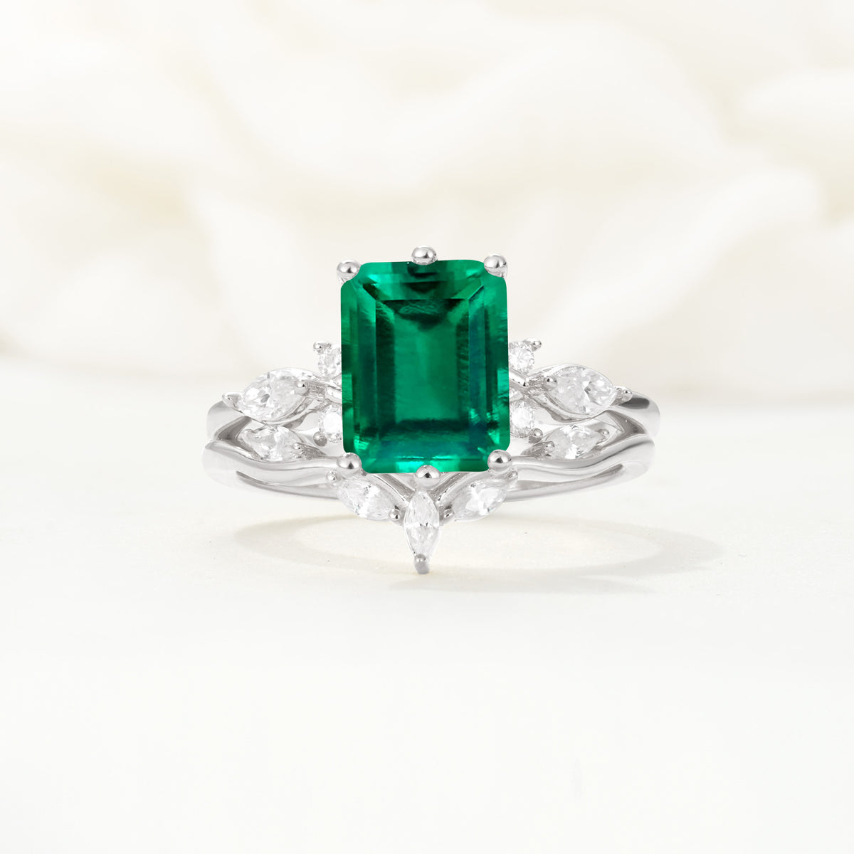 SR17109 Emerald Ring - Additional view