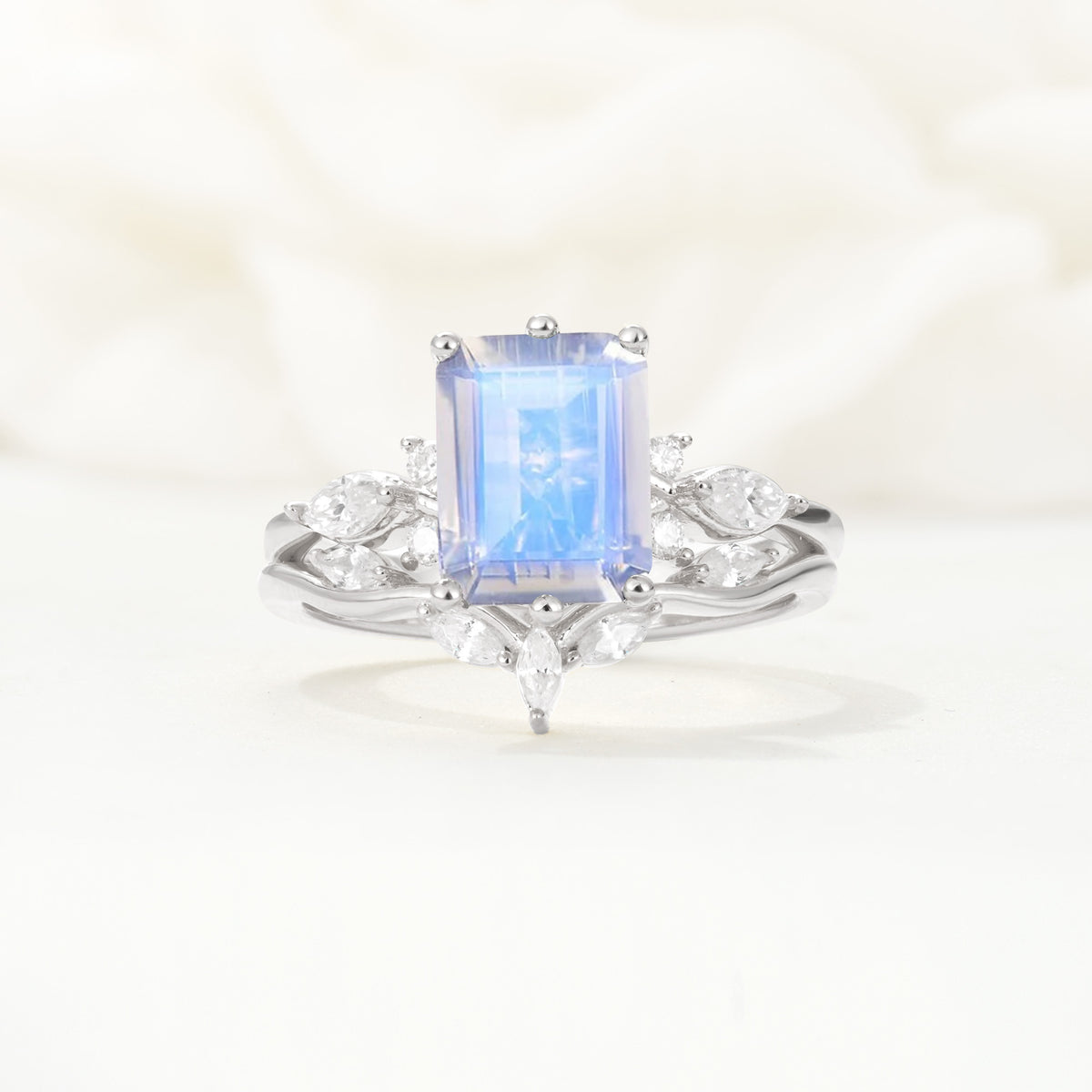 SR17109 Moonstone Ring - Additional view