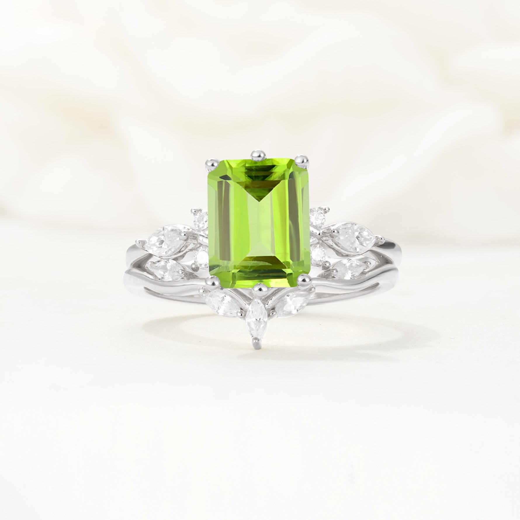 SR17109 Peridot Ring - Additional view