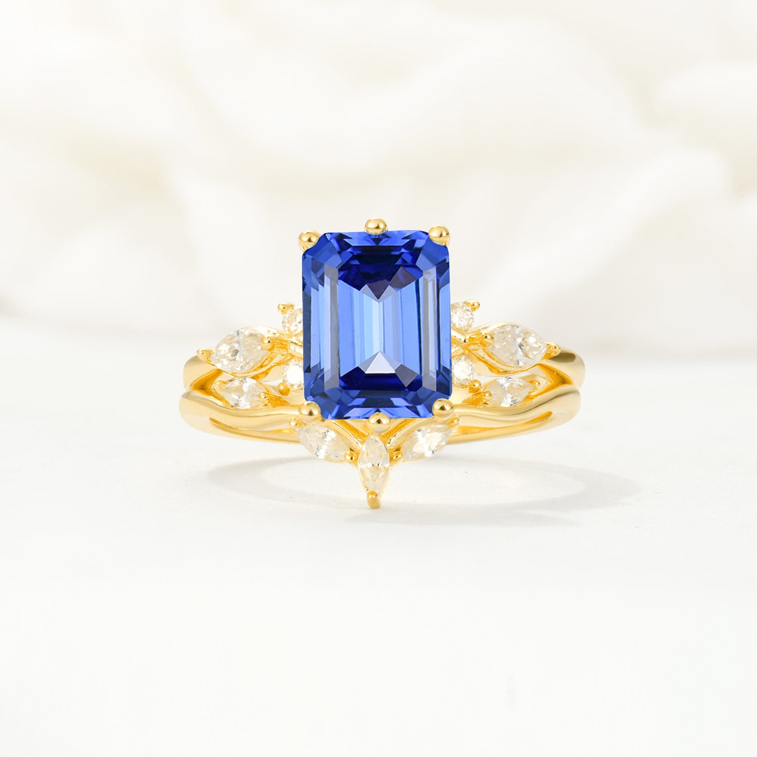 SR17109 Sapphire Ring - Yellow-Gold
