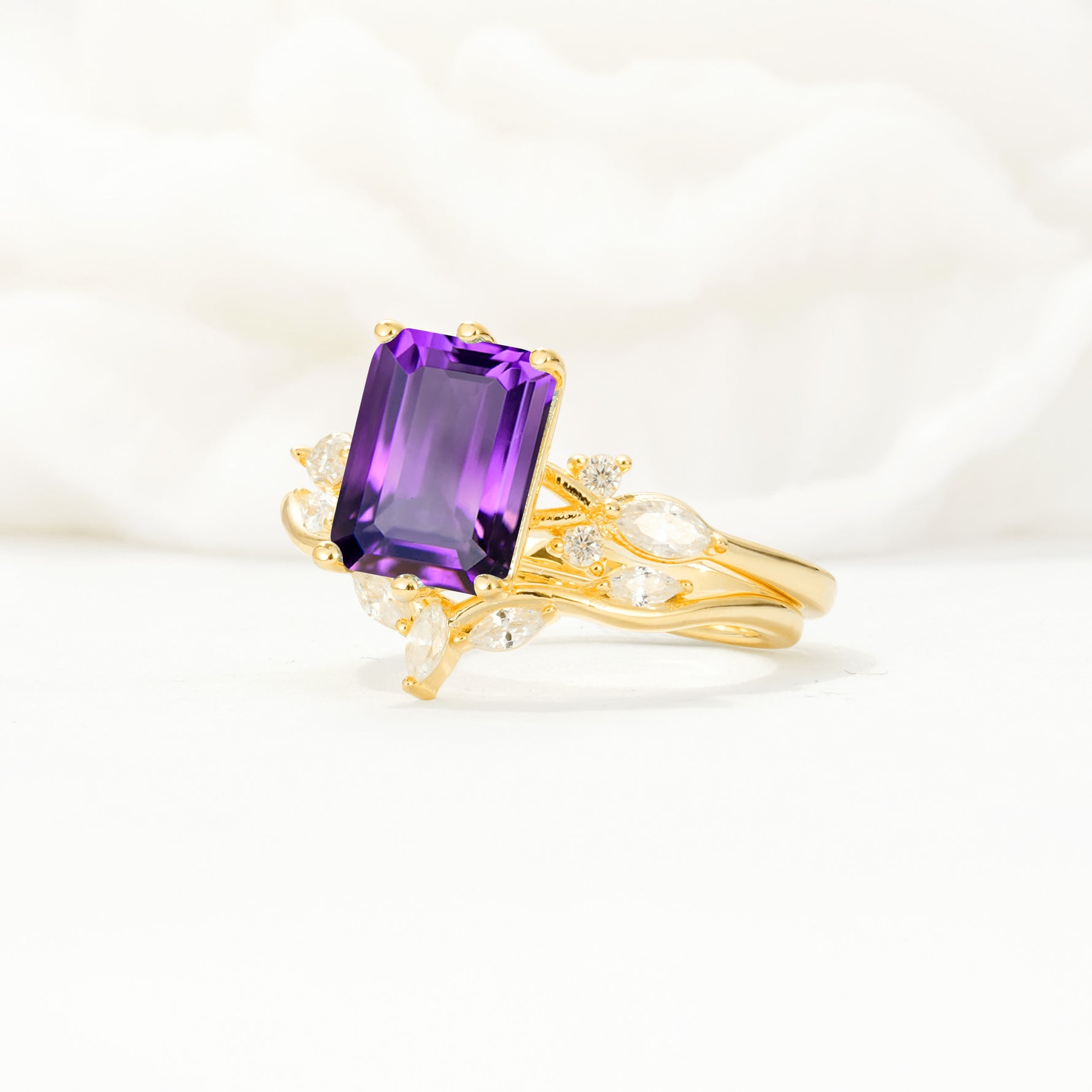 SR17109 Amethyst Ring - White-Gold