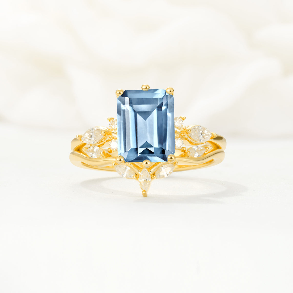 SR17109 Aquamarine Ring - Yellow-Gold
