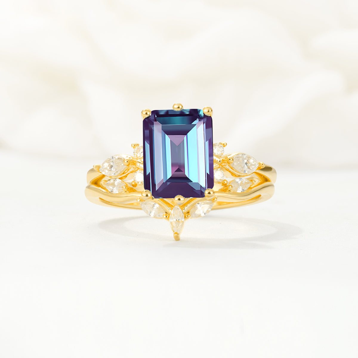 SR17109 Alexandrite Ring - Yellow-Gold