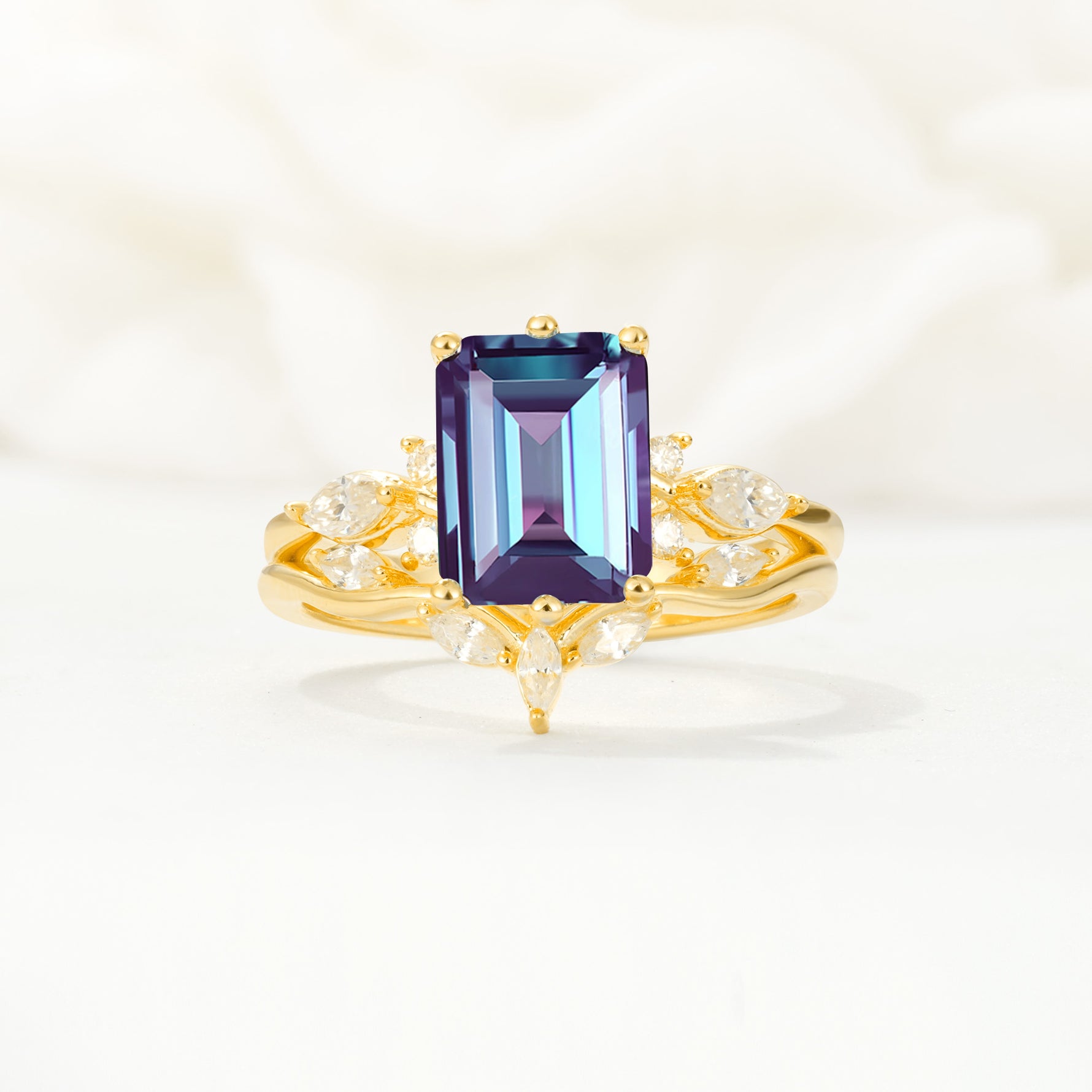 SR17109 Alexandrite Ring - Yellow-Gold