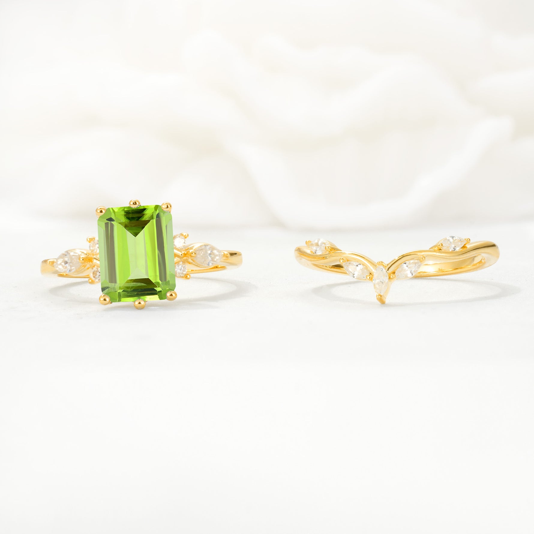 SR17109 Peridot Ring - Additional view