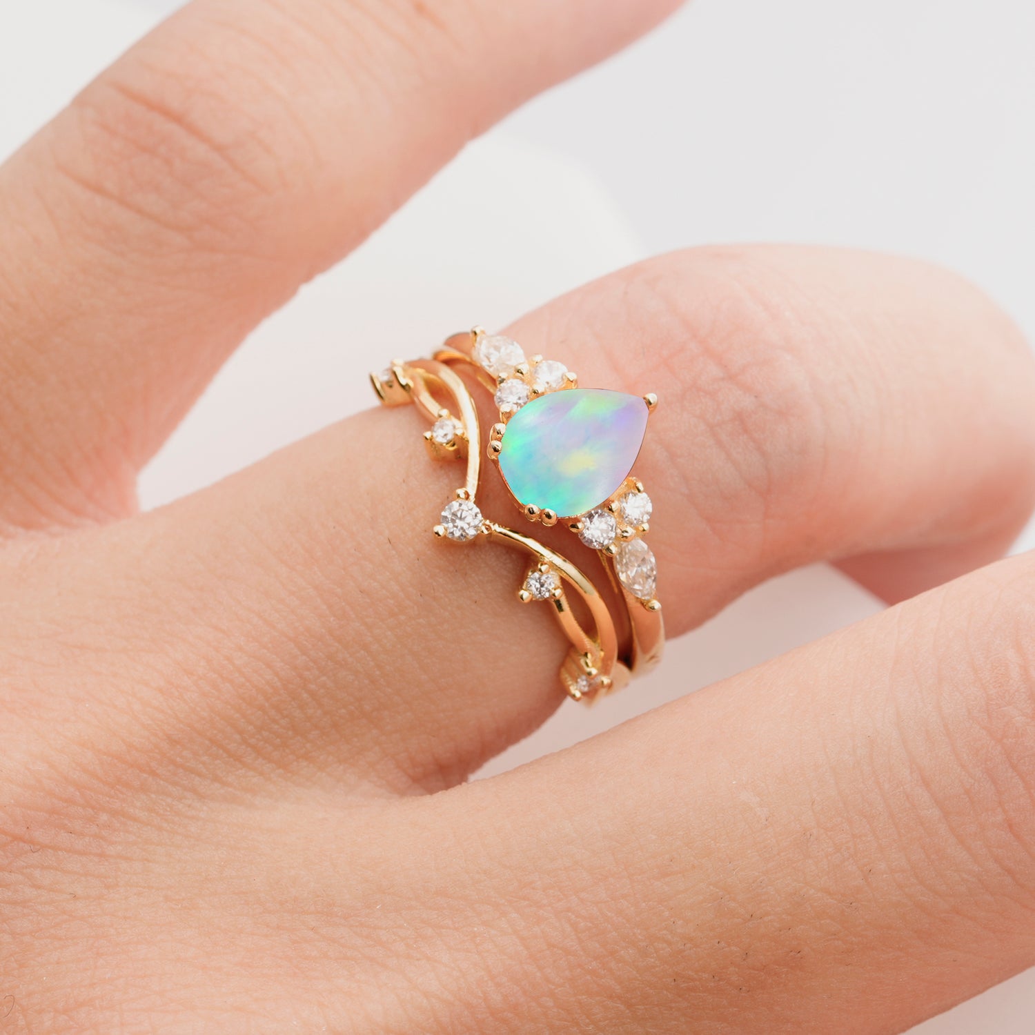 Classic Pear Cut Opal Engagement Ring Set for Women