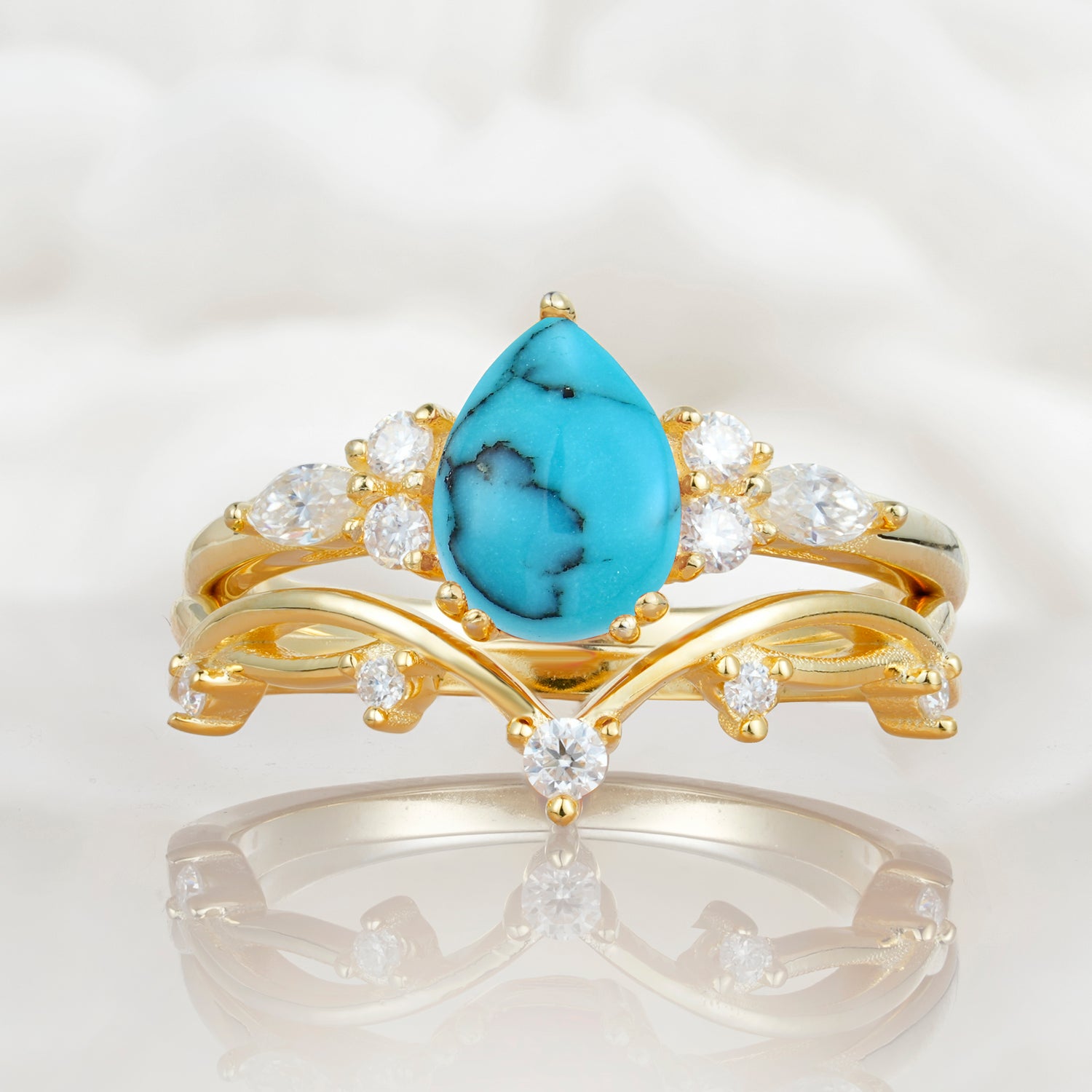 Classic Pear Cut Turquoise Engagement Ring Set for Women