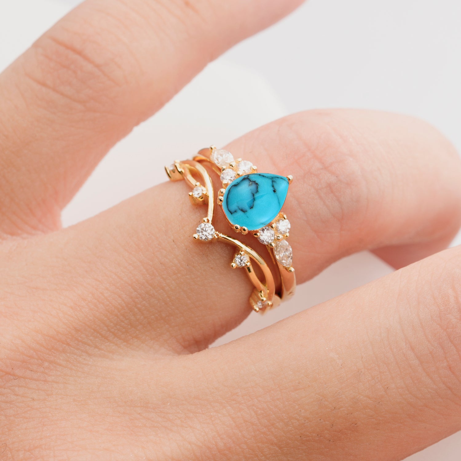 Classic Pear Cut Turquoise Engagement Ring Set for Women
