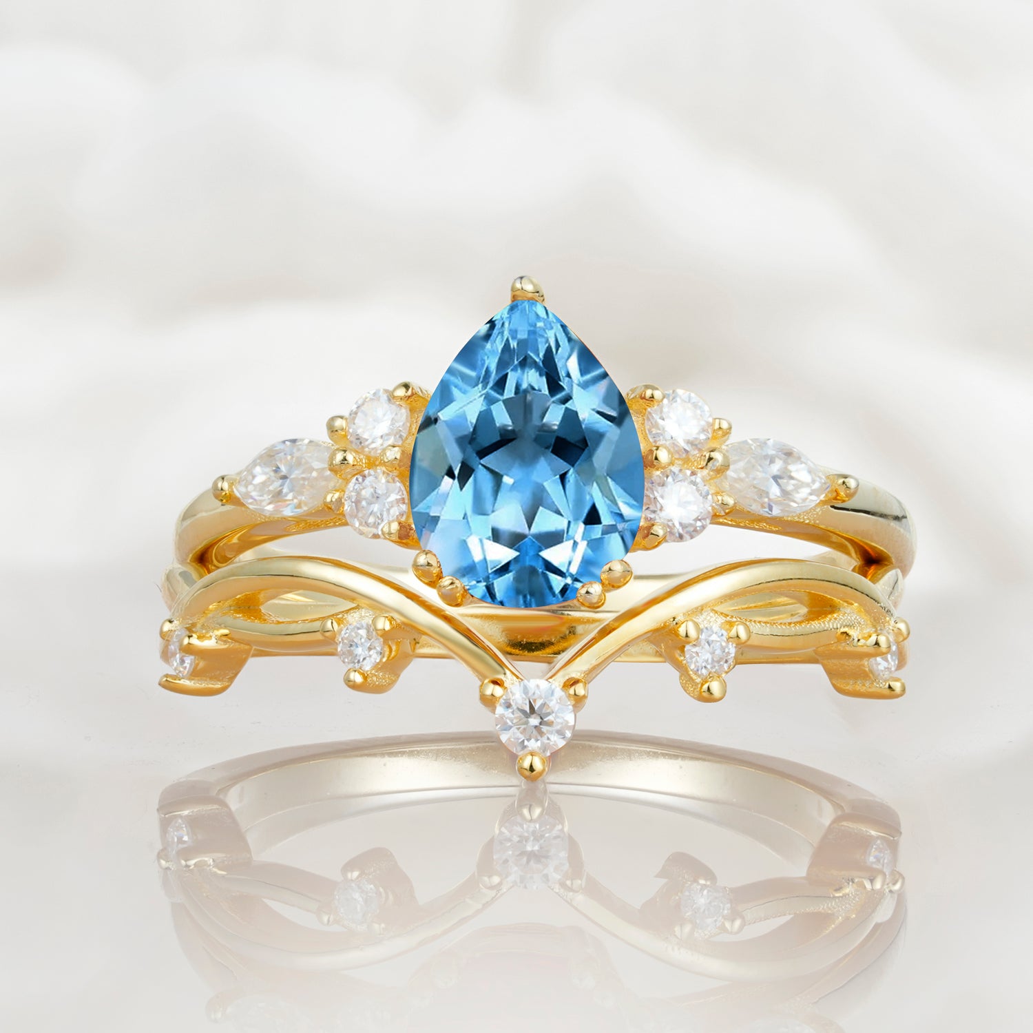 Classic Pear Cut Aquamarine Engagement Ring Set for Women