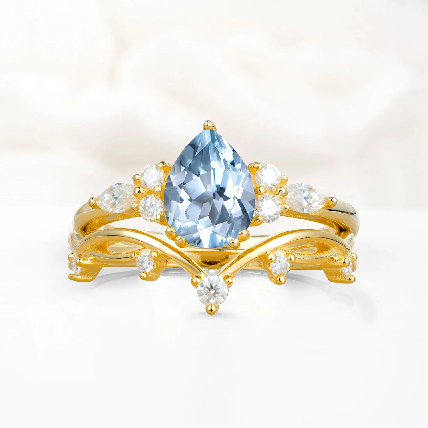 Classic Pear Cut Aquamarine Engagement Ring Set for Women
