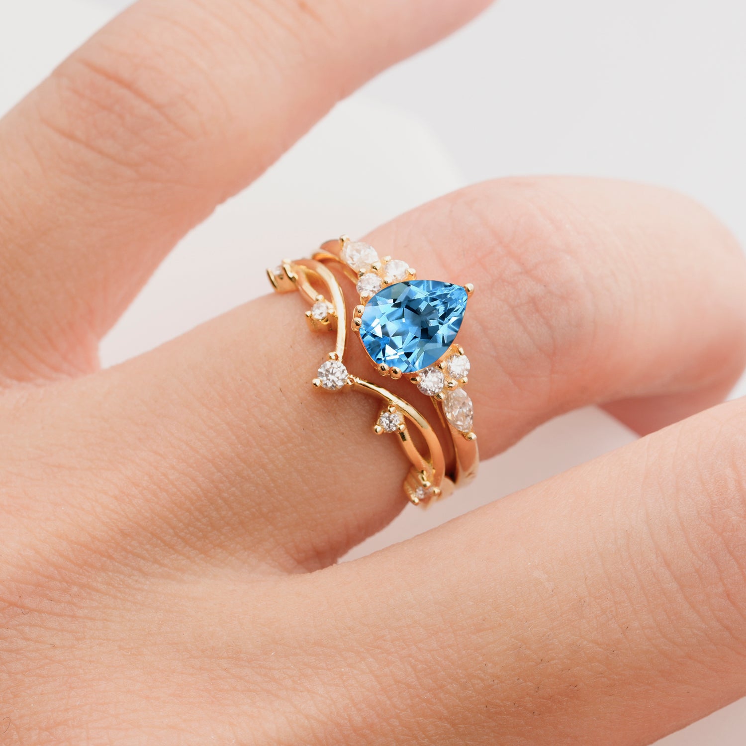 Classic Pear Cut Aquamarine Engagement Ring Set for Women