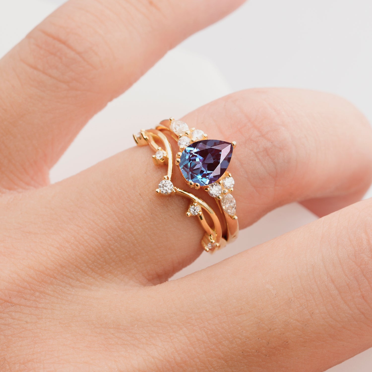Classic Pear Cut Alexandrite Engagement Ring Set for Women