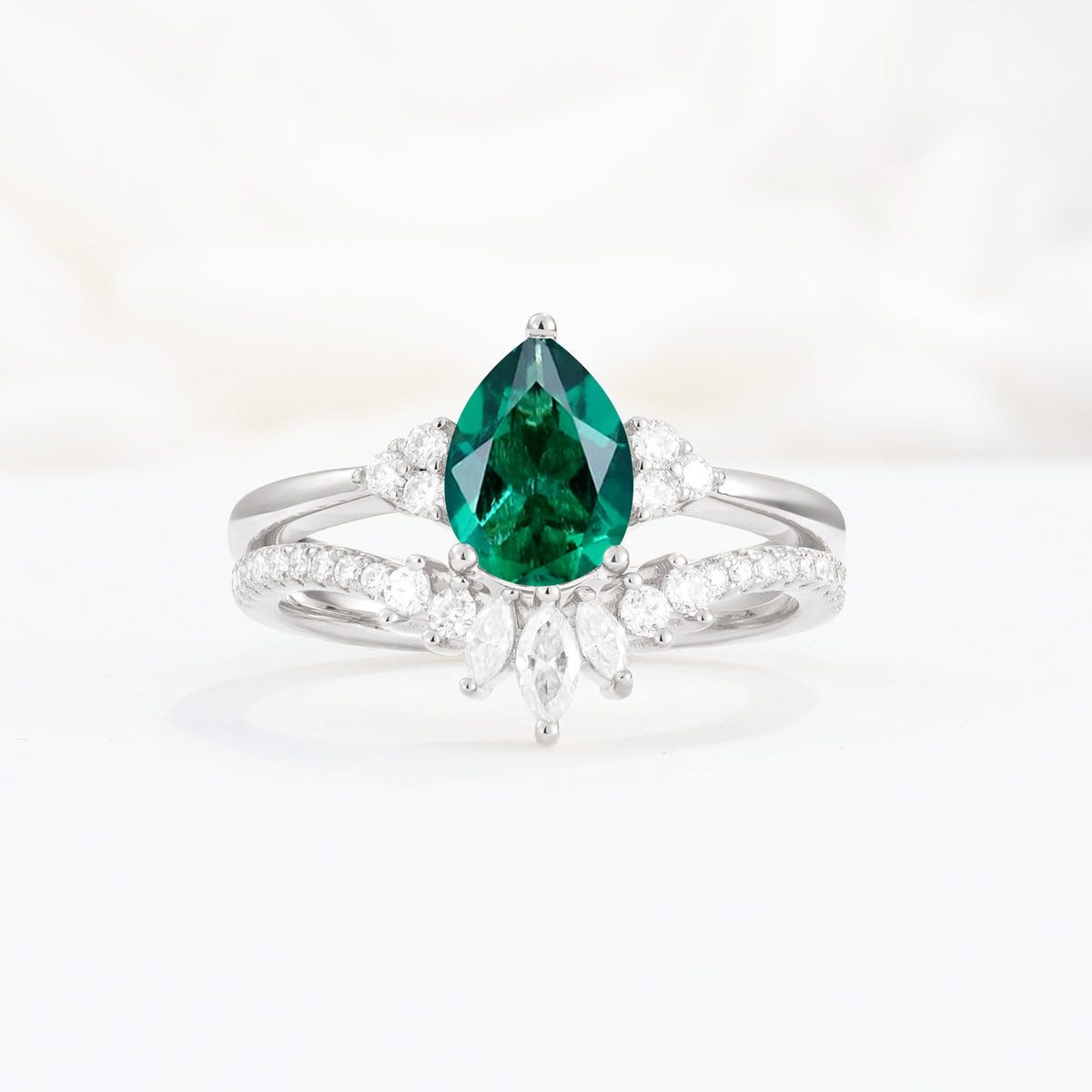 SR17115 Emerald Ring - Additional view