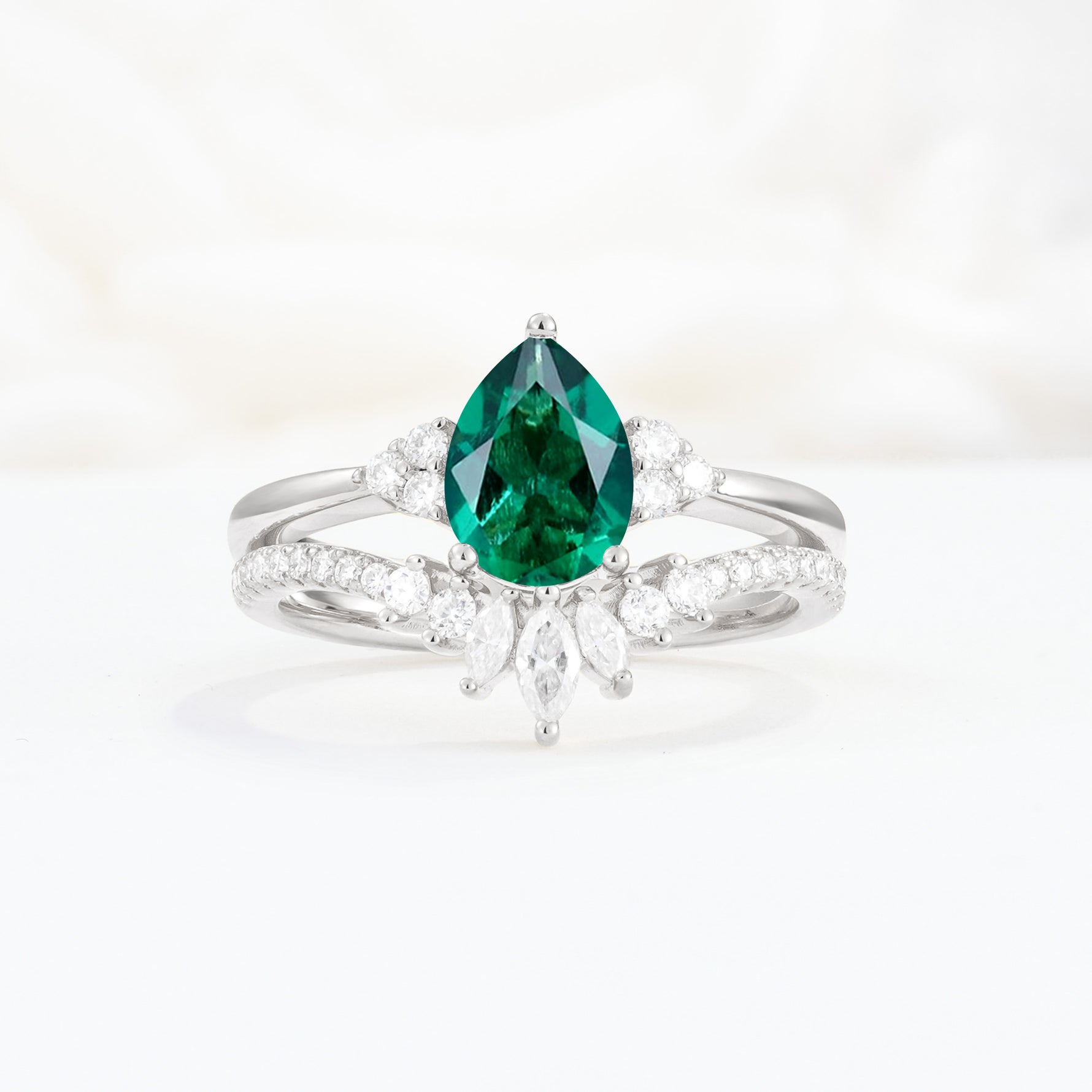 SR17115 Emerald Ring - Additional view
