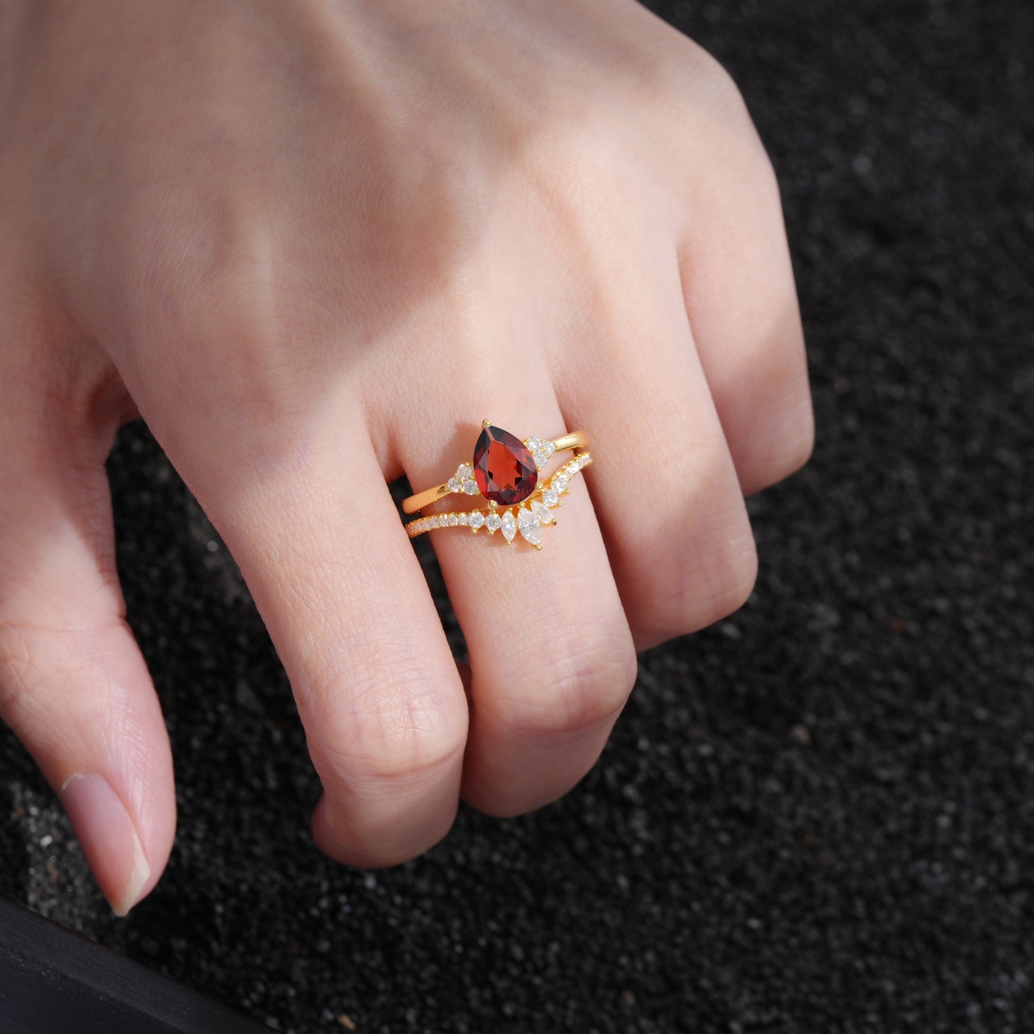 SR17115 Garnet Ring - Rose-Gold