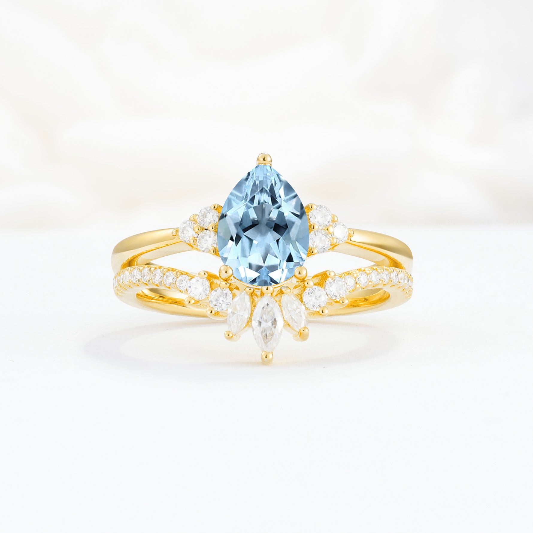 SR17115 Aquamarine Ring - Yellow-Gold