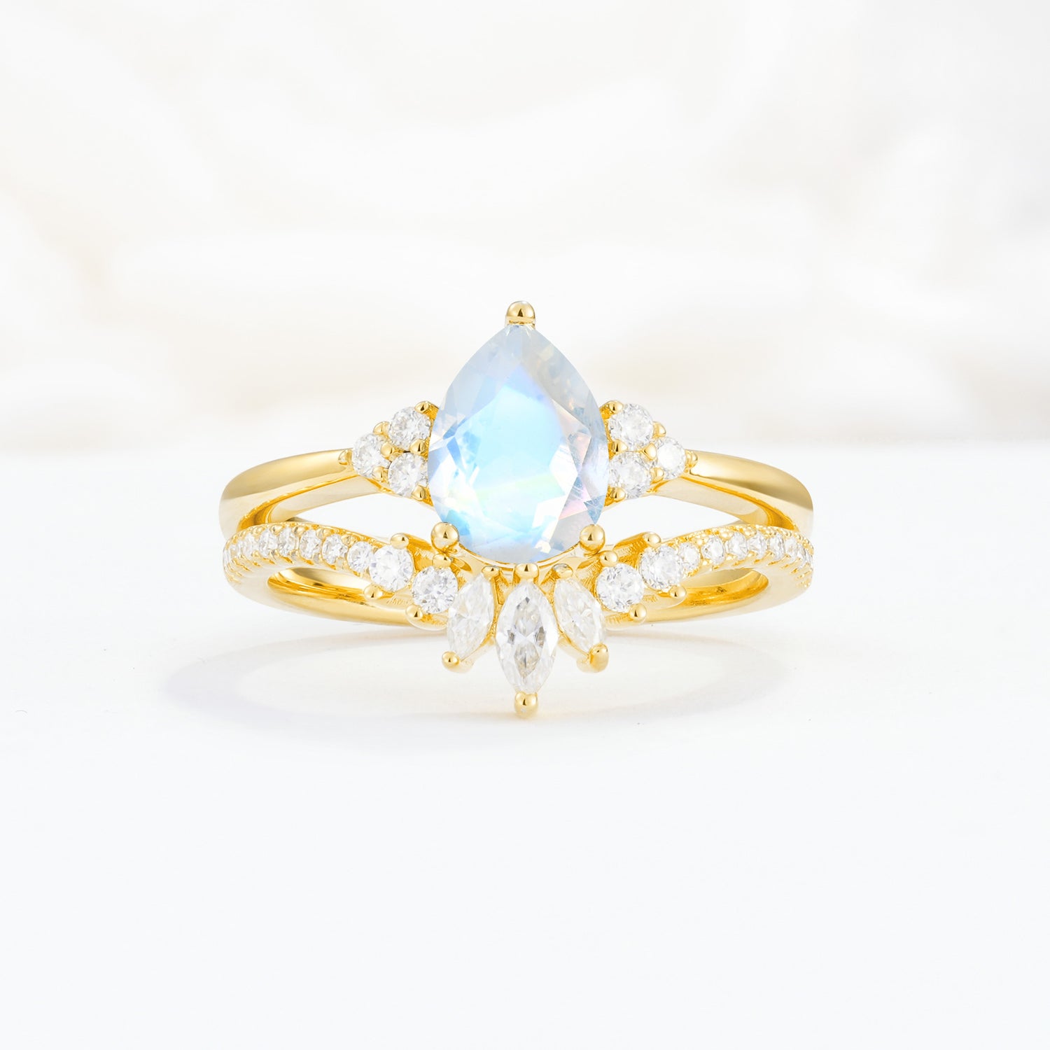 SR17115 Moonstone Ring - Yellow-Gold