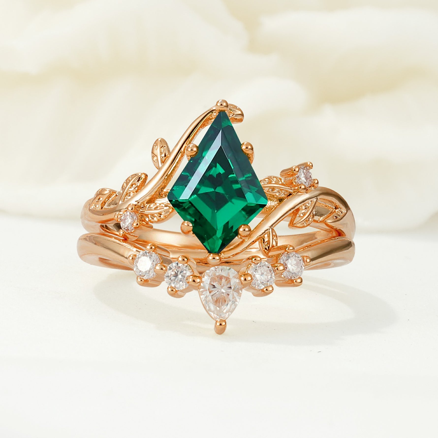 SR17116 Emerald Ring - Additional view