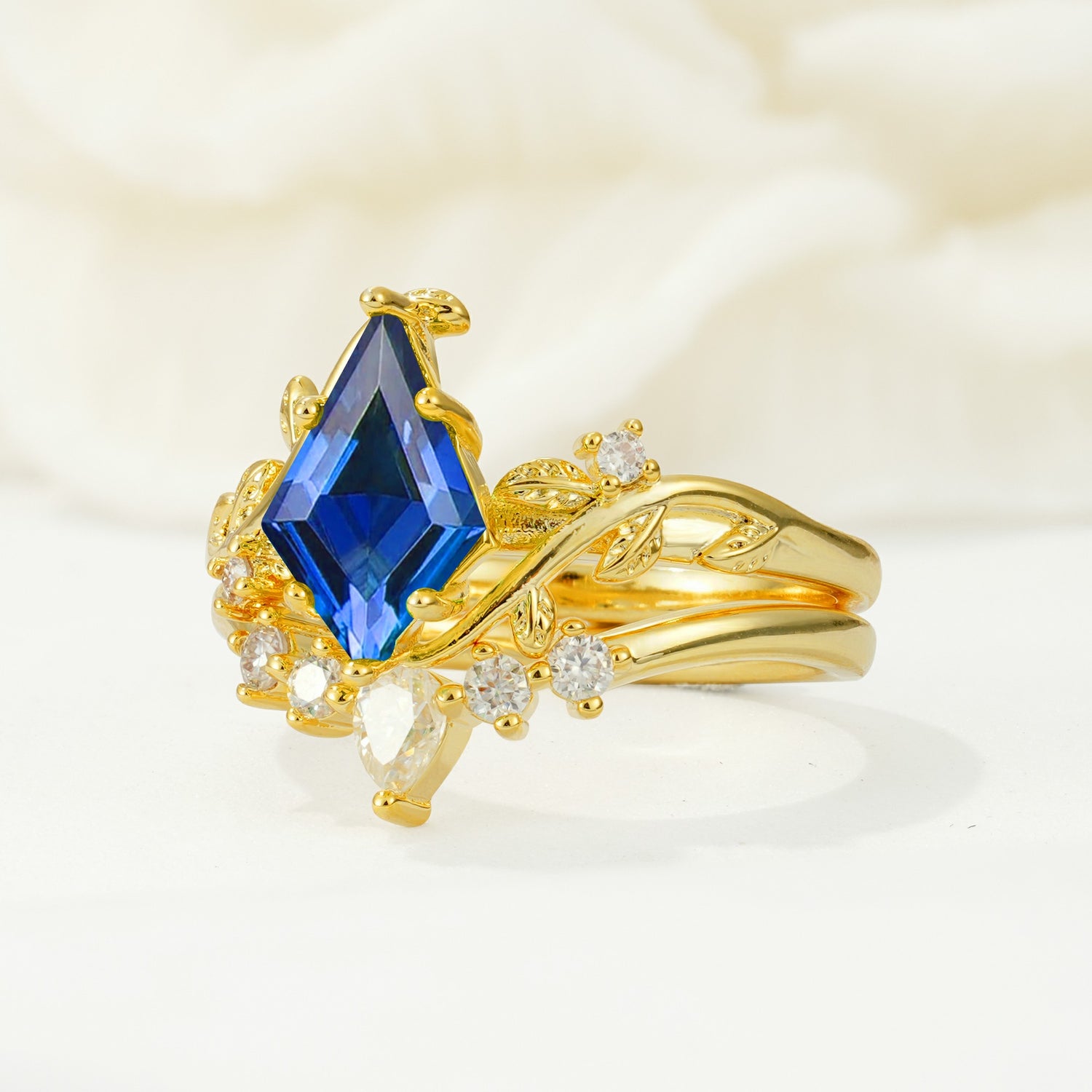 SR17116 Sapphire Ring - White-Gold
