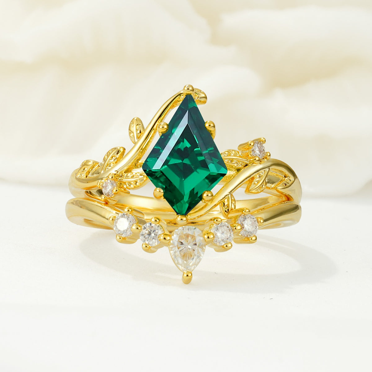 SR17116 Emerald Ring - Additional view