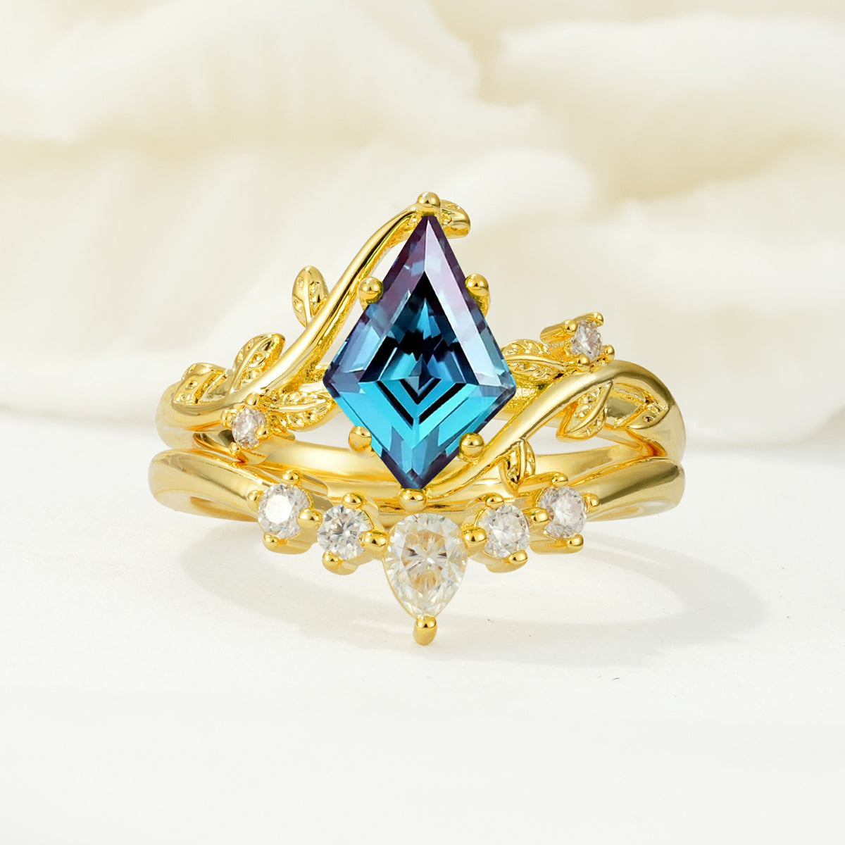 SR17116 Alexandrite Ring - Additional view