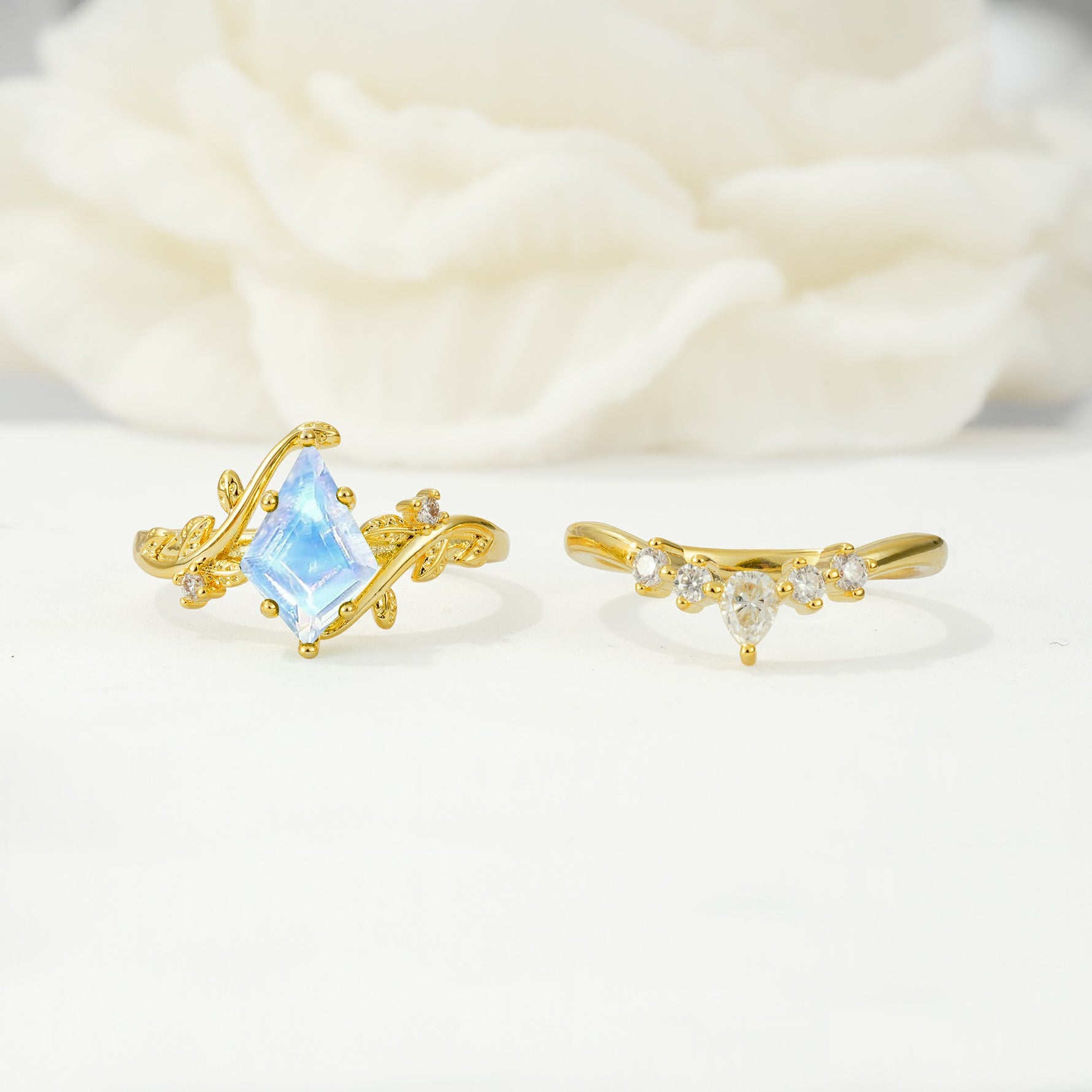 SR17116 Moonstone Ring - Additional view