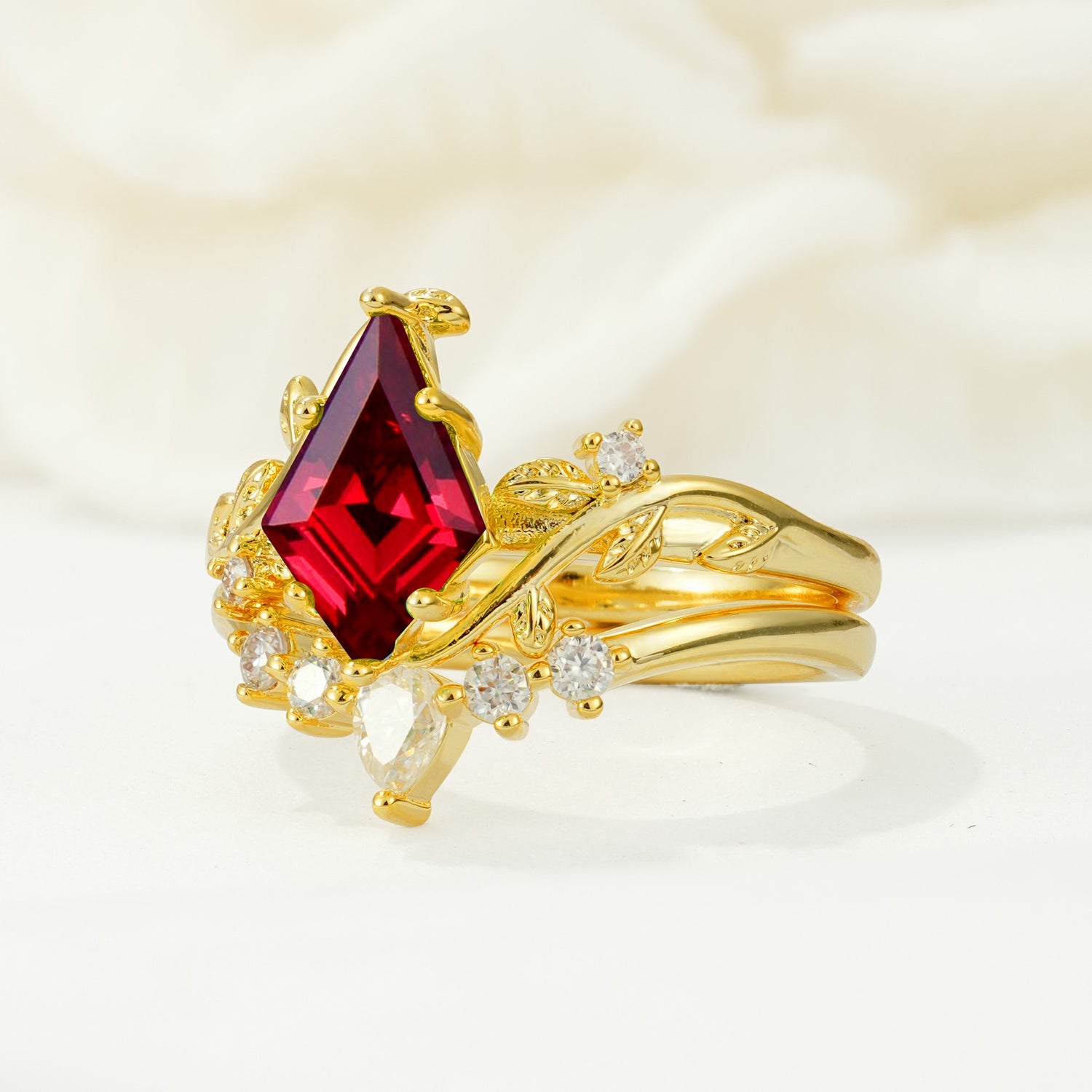 SR17116 Ruby Ring - White-Gold