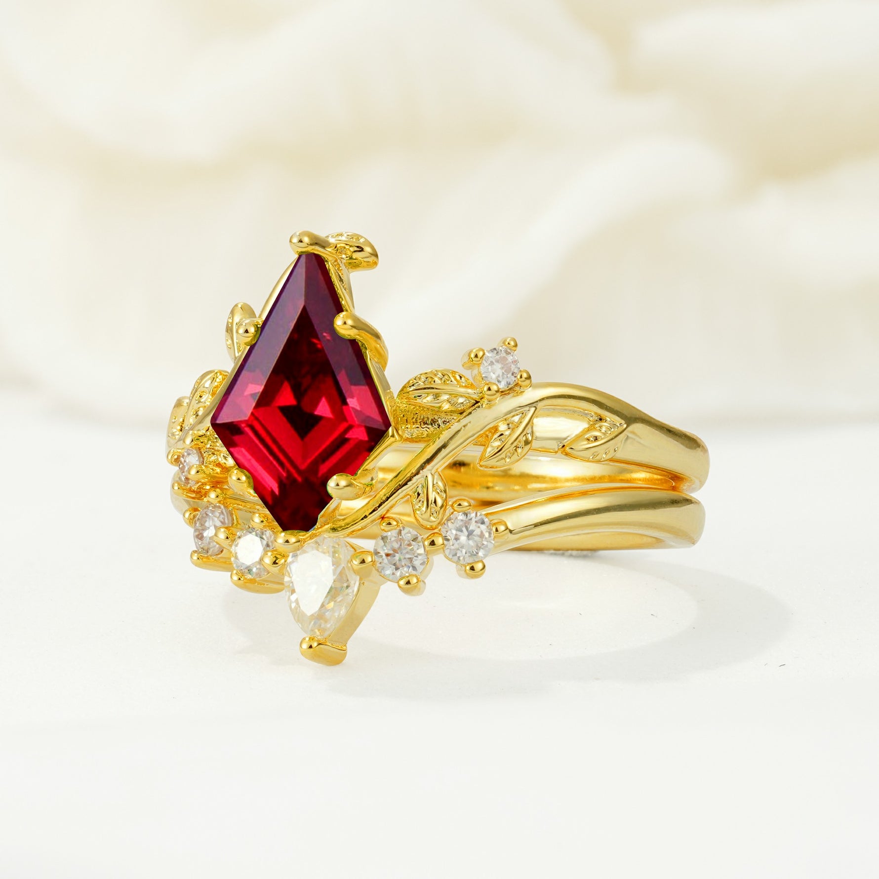 SR17116 Ruby Ring - White-Gold