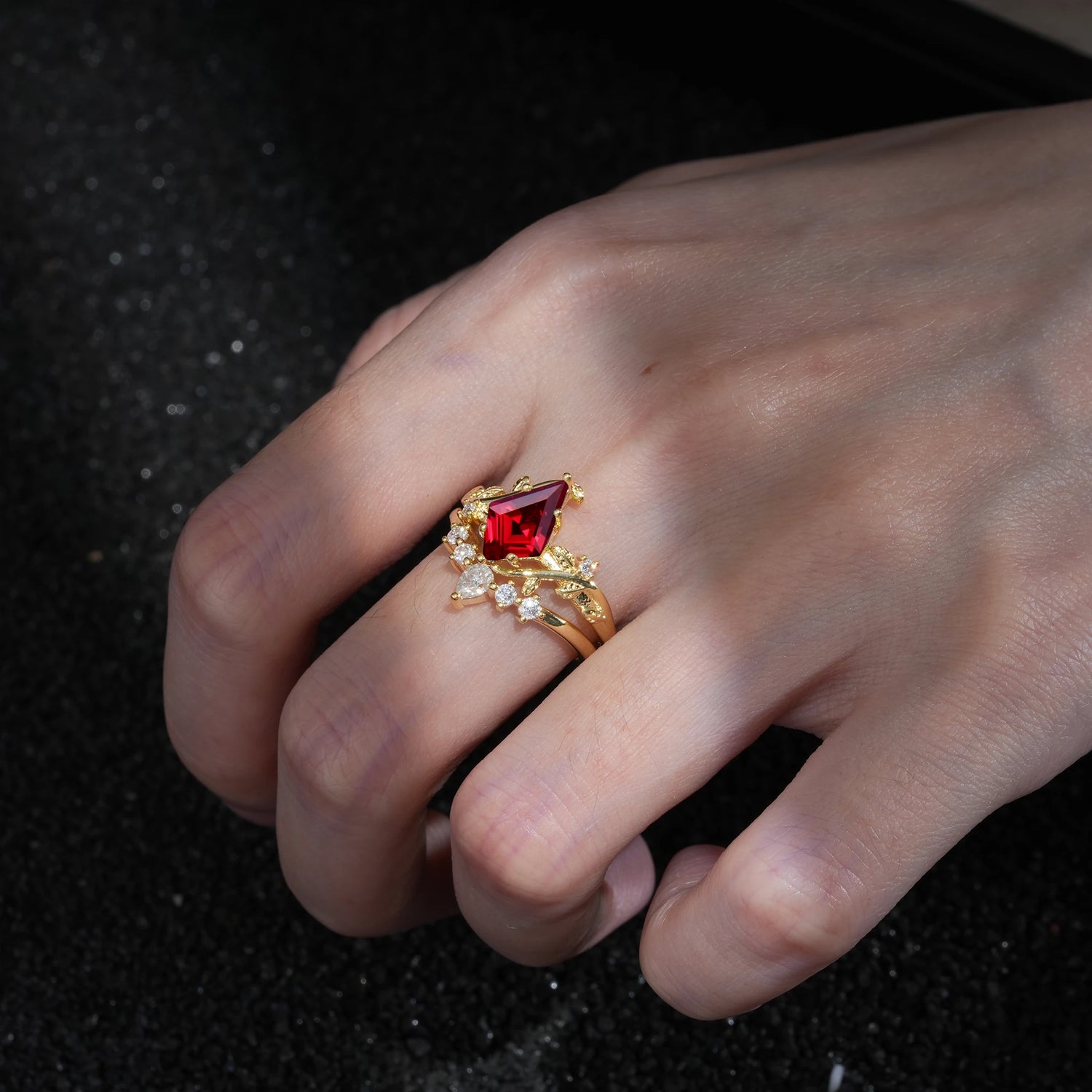 Kite-Cut Nature-Inspired Ruby Bridal Ring Set