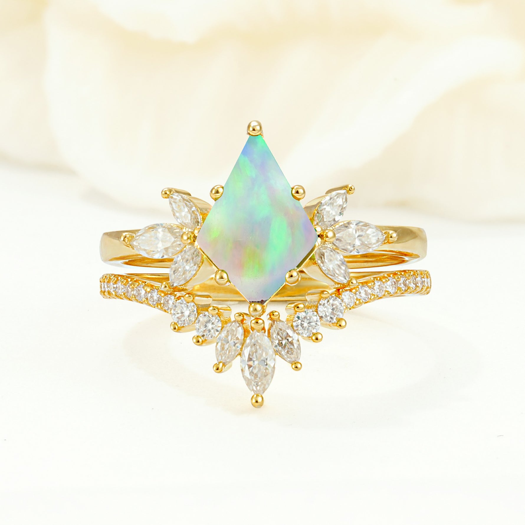 SR17117 Fire Opal Ring - Yellow-Gold
