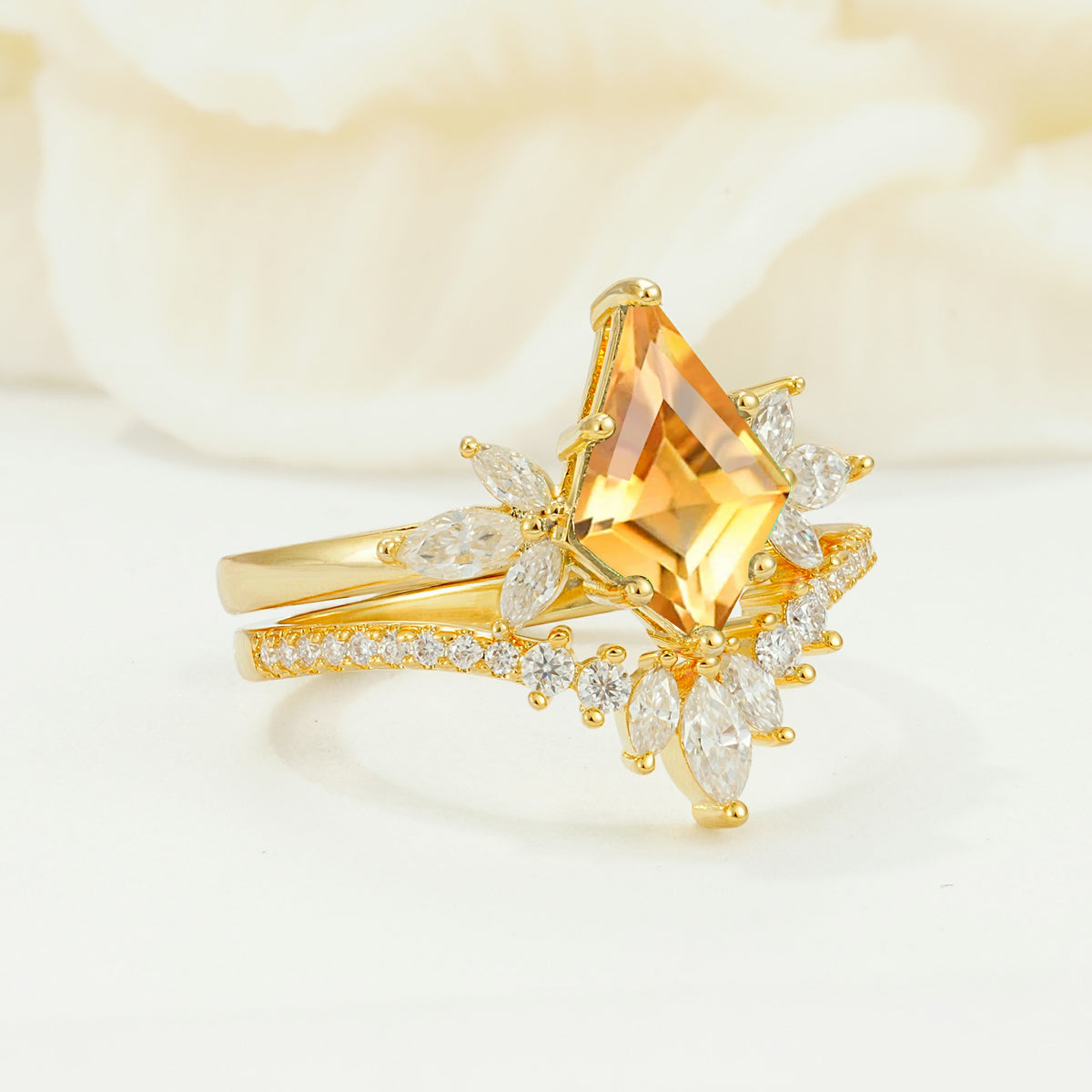 SR17117 Citrine Ring - White-Gold