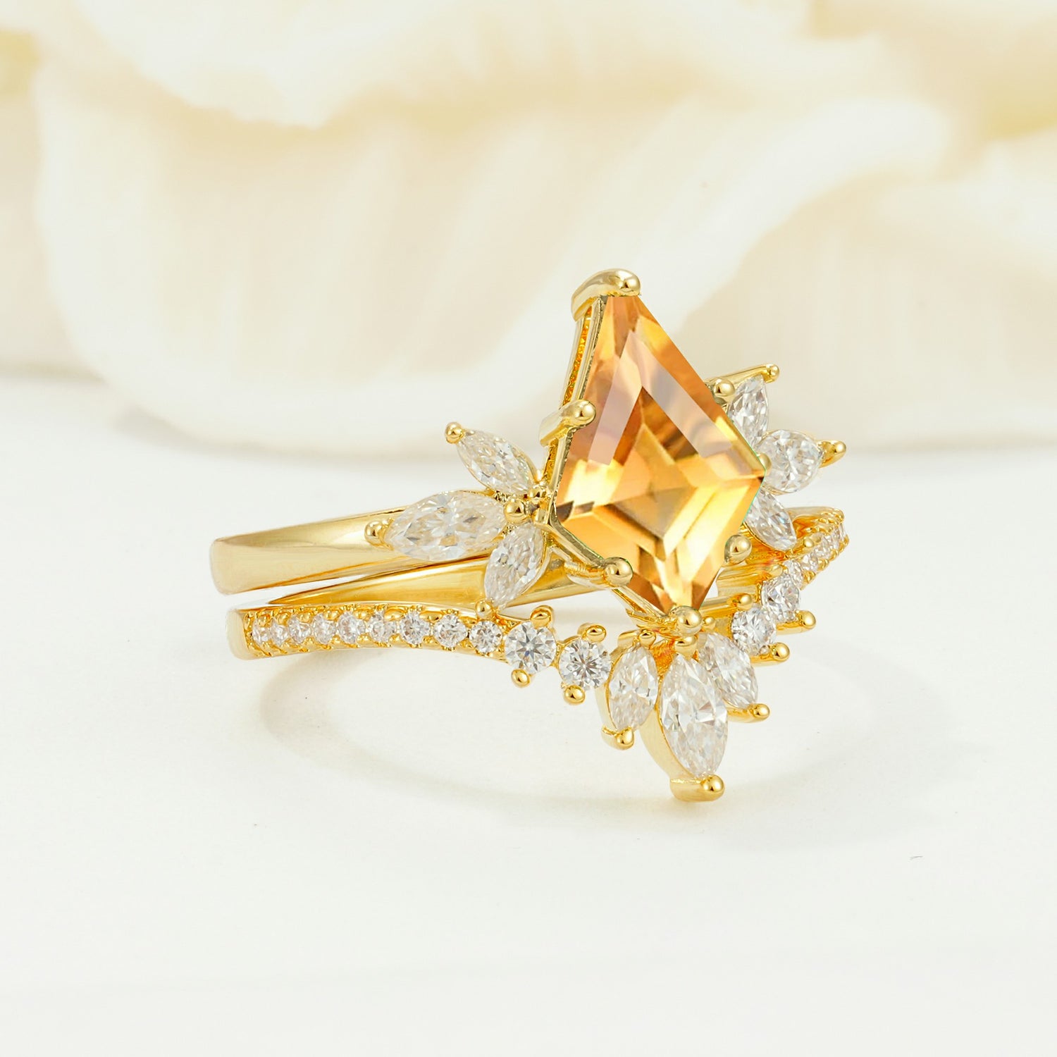 SR17117 Citrine Ring - White-Gold