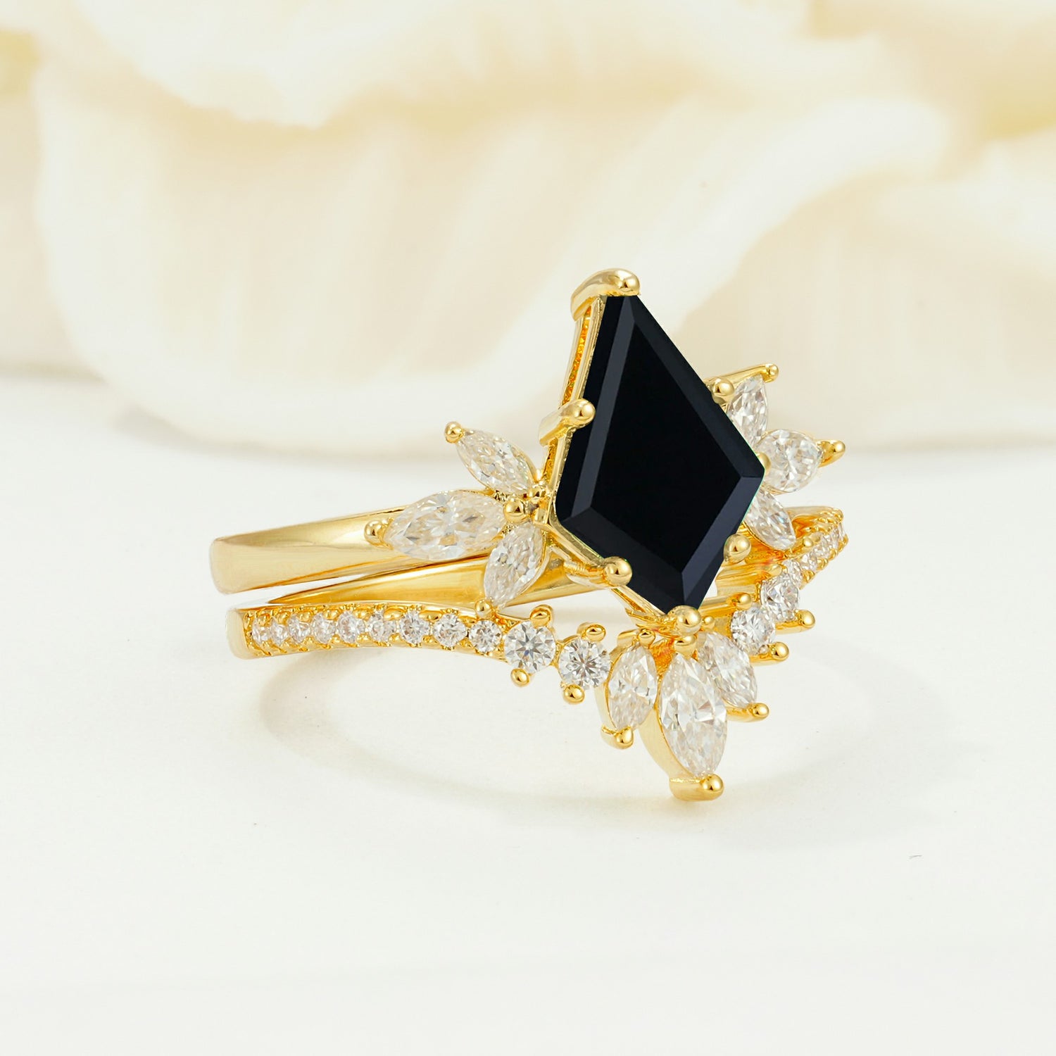 SR17117 Black Onyx Ring - White-Gold