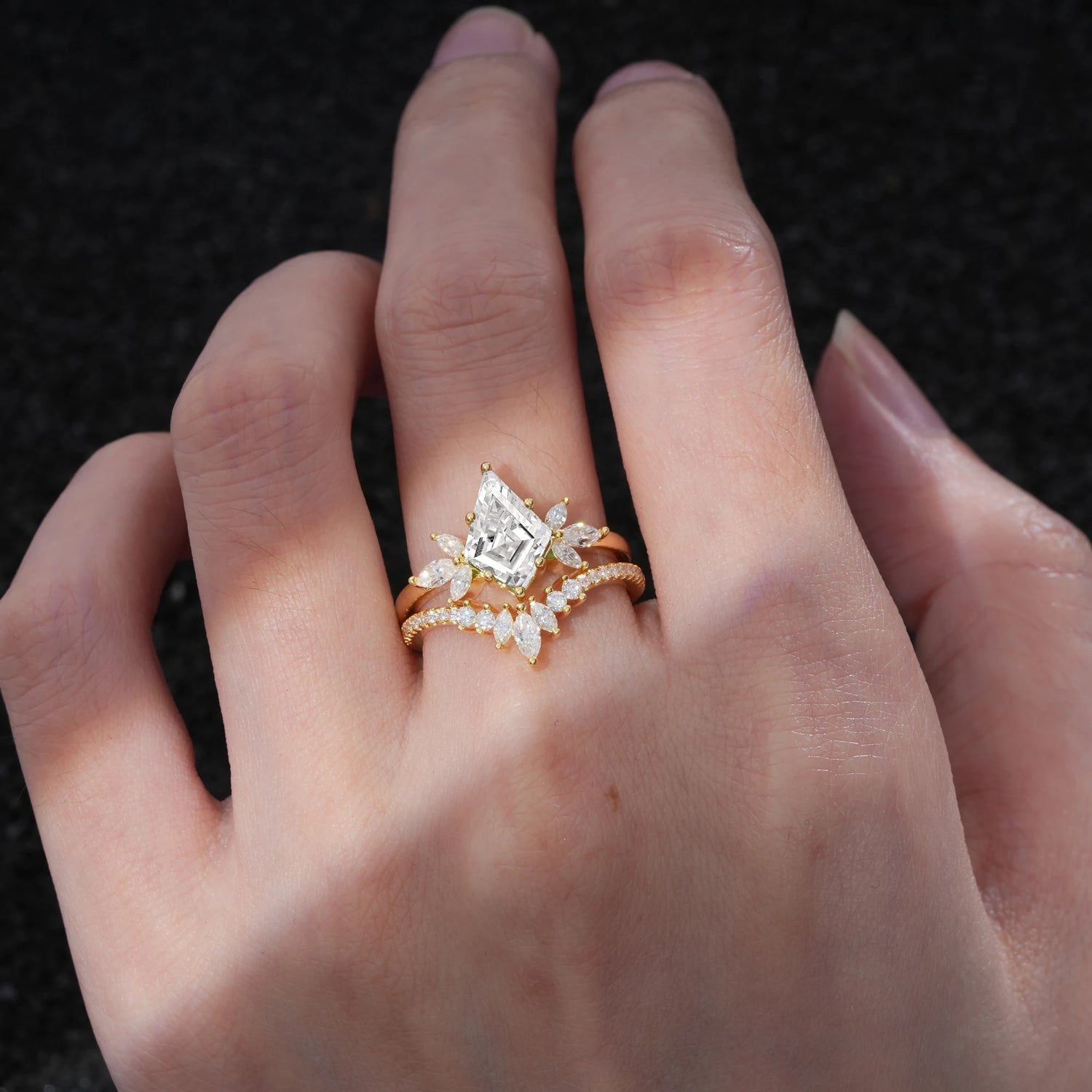 Classic Luxury Kite-Cut Lab Diamond Ring Bridal Ring Set